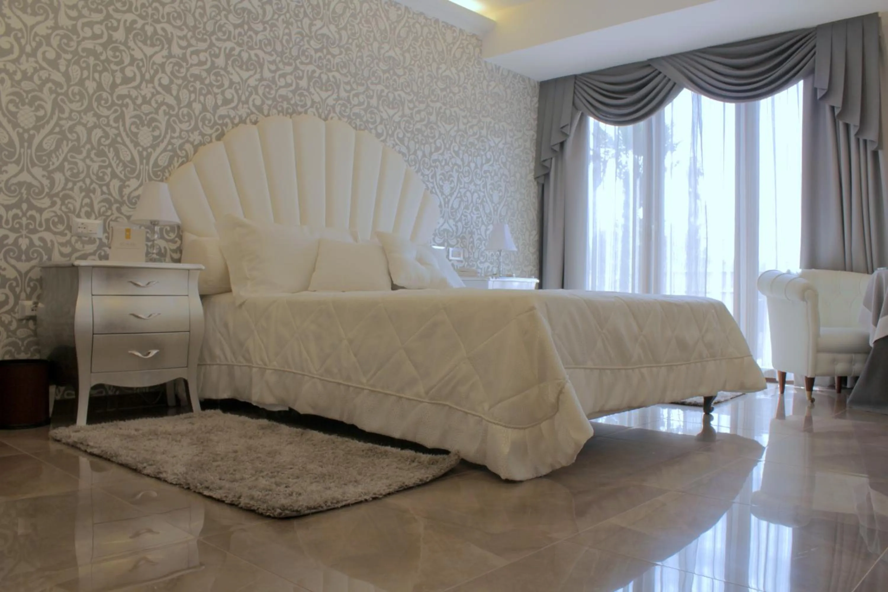 Photo of the whole room, Bed in OC Hotel