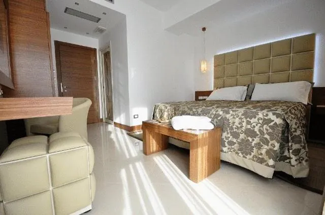 Photo of the whole room, Bed in OC Hotel