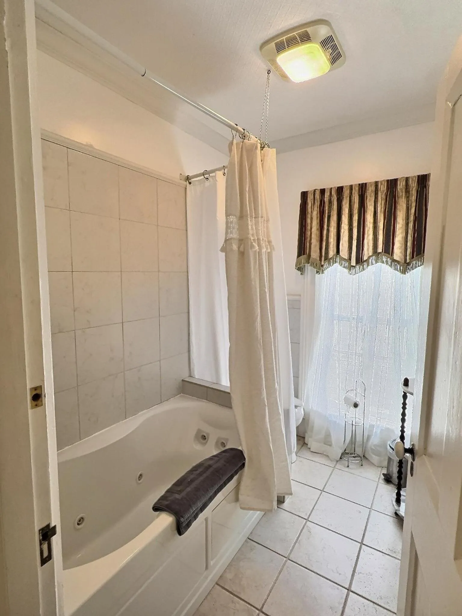 Historic Sion Bass Guest House