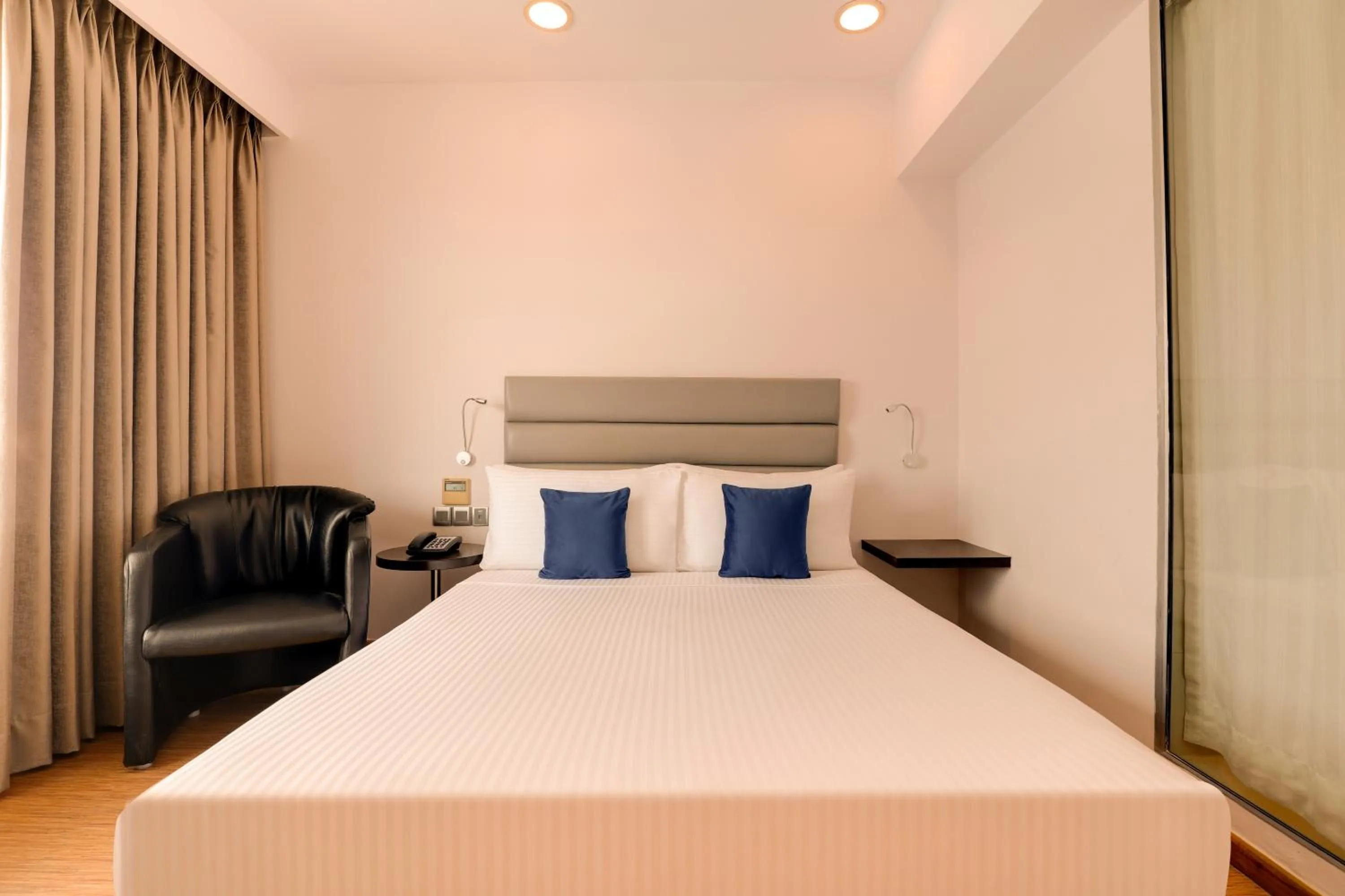 Bed in Keys Select by Lemon Tree Hotels, Hosur Road, Bengaluru