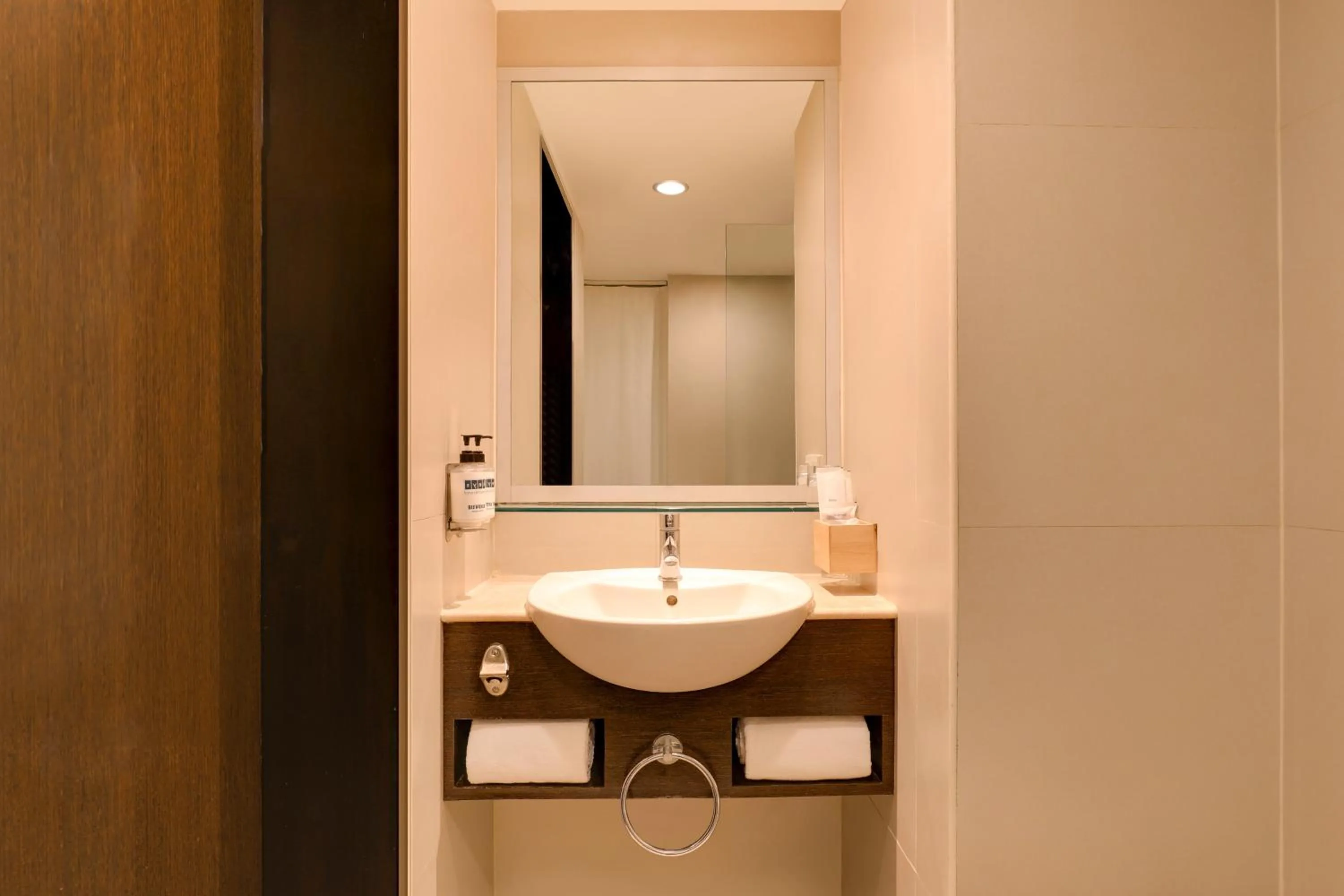 Keys Select by Lemon Tree Hotels, Hosur Road, Bengaluru