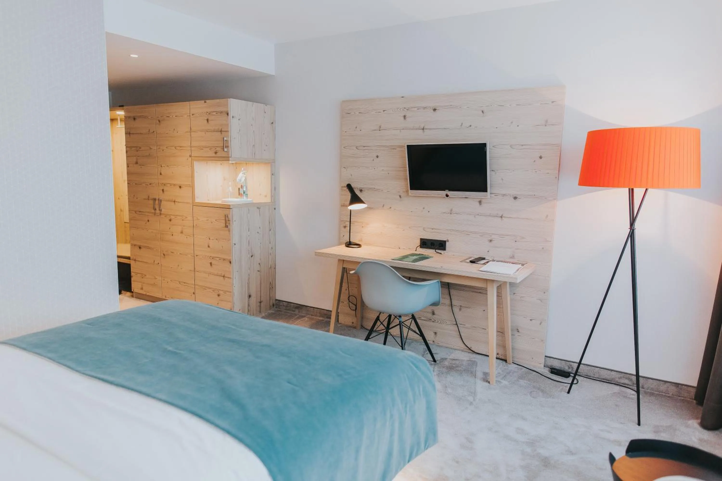 TV and multimedia, Bed in FischerS