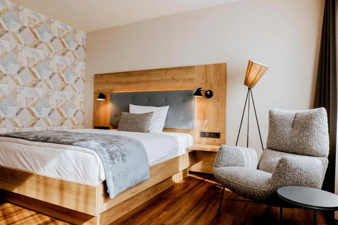 Photo of the whole room, Bed in FischerS