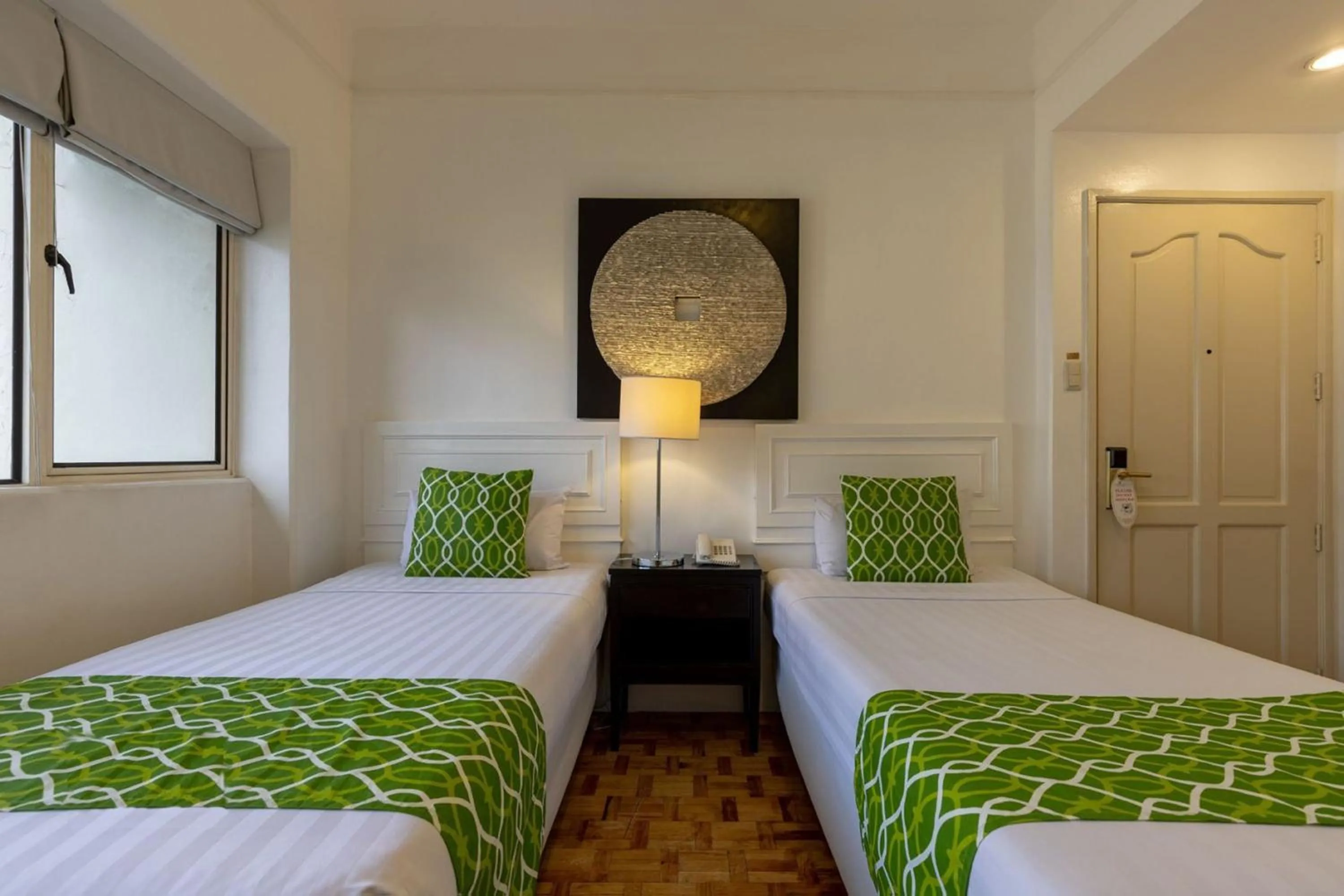 Standard Twin Room in Orchid Garden Suites