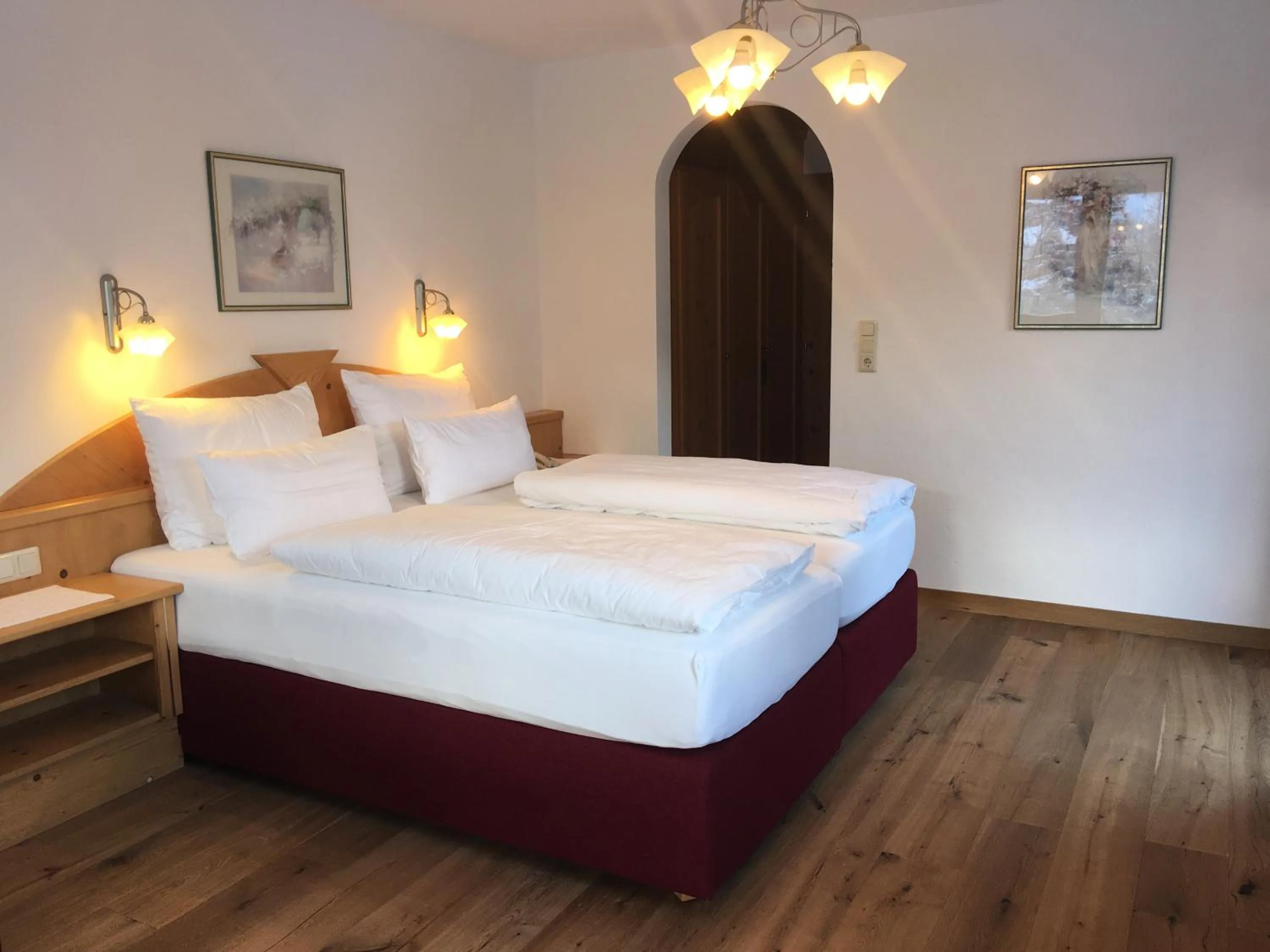 Bed in Hotel & Appartements Alpenresidenz Viktoria