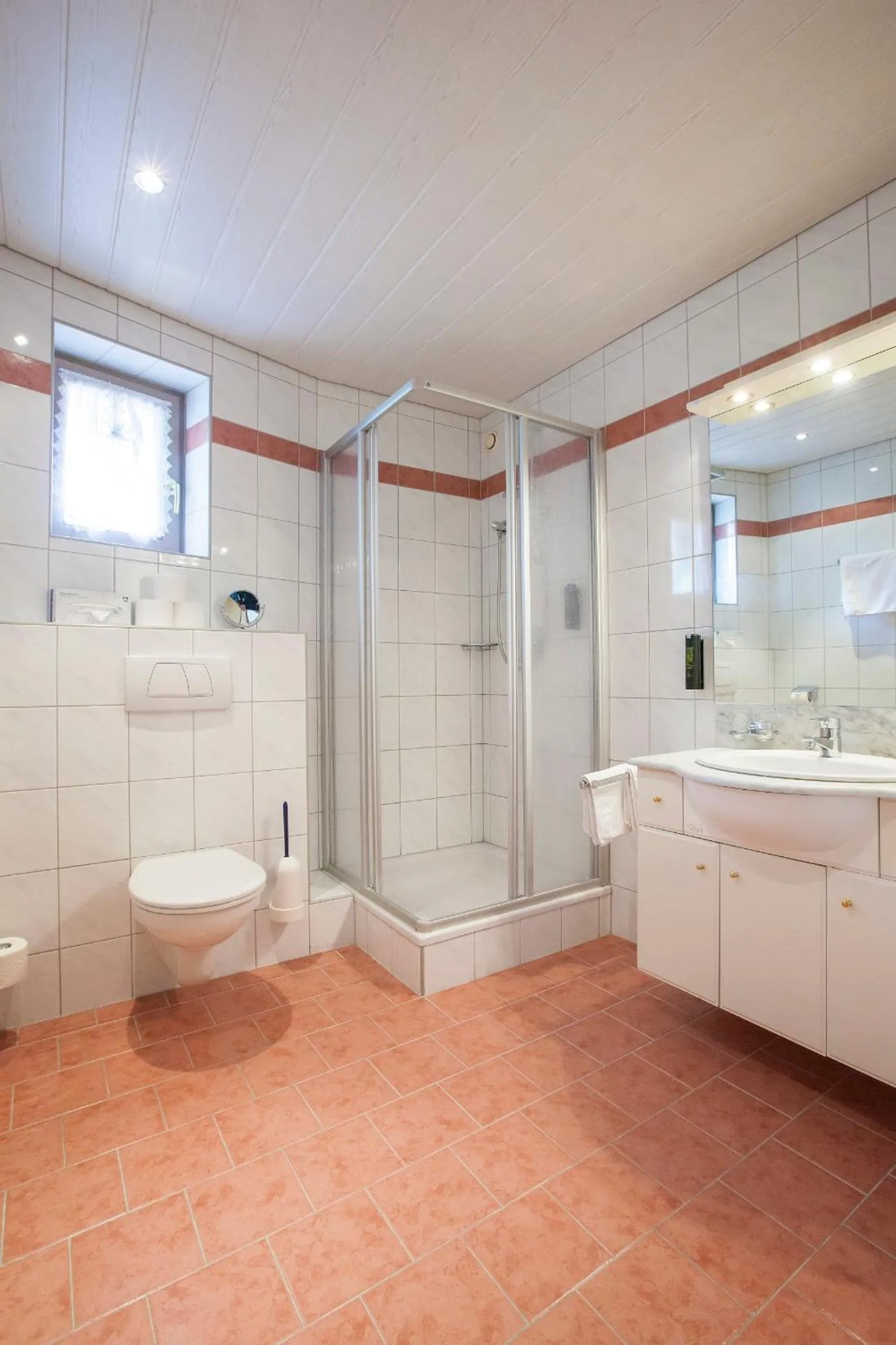 Bathroom in Hotel & Appartements Alpenresidenz Viktoria