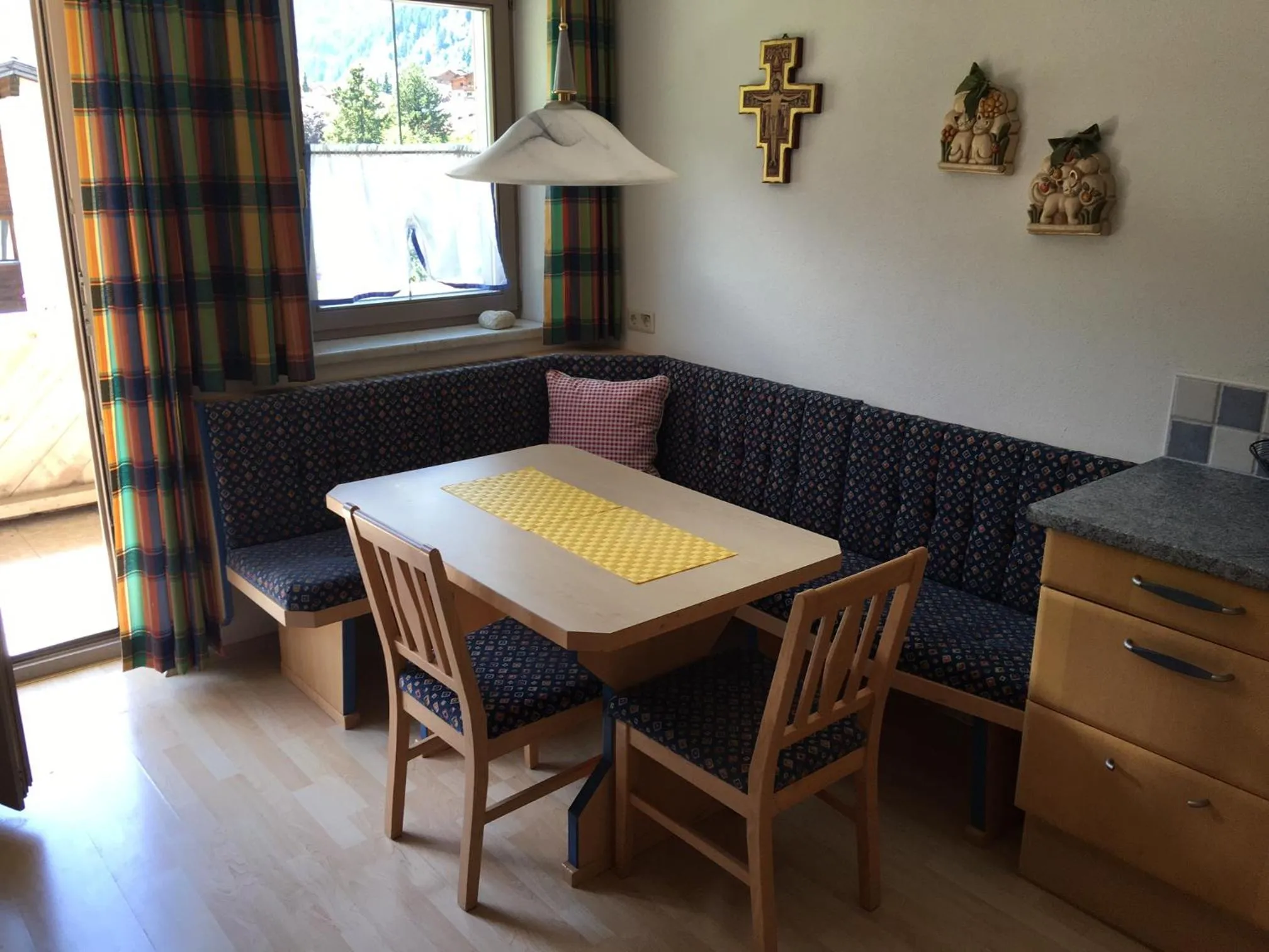 Dining area in Hotel & Appartements Alpenresidenz Viktoria
