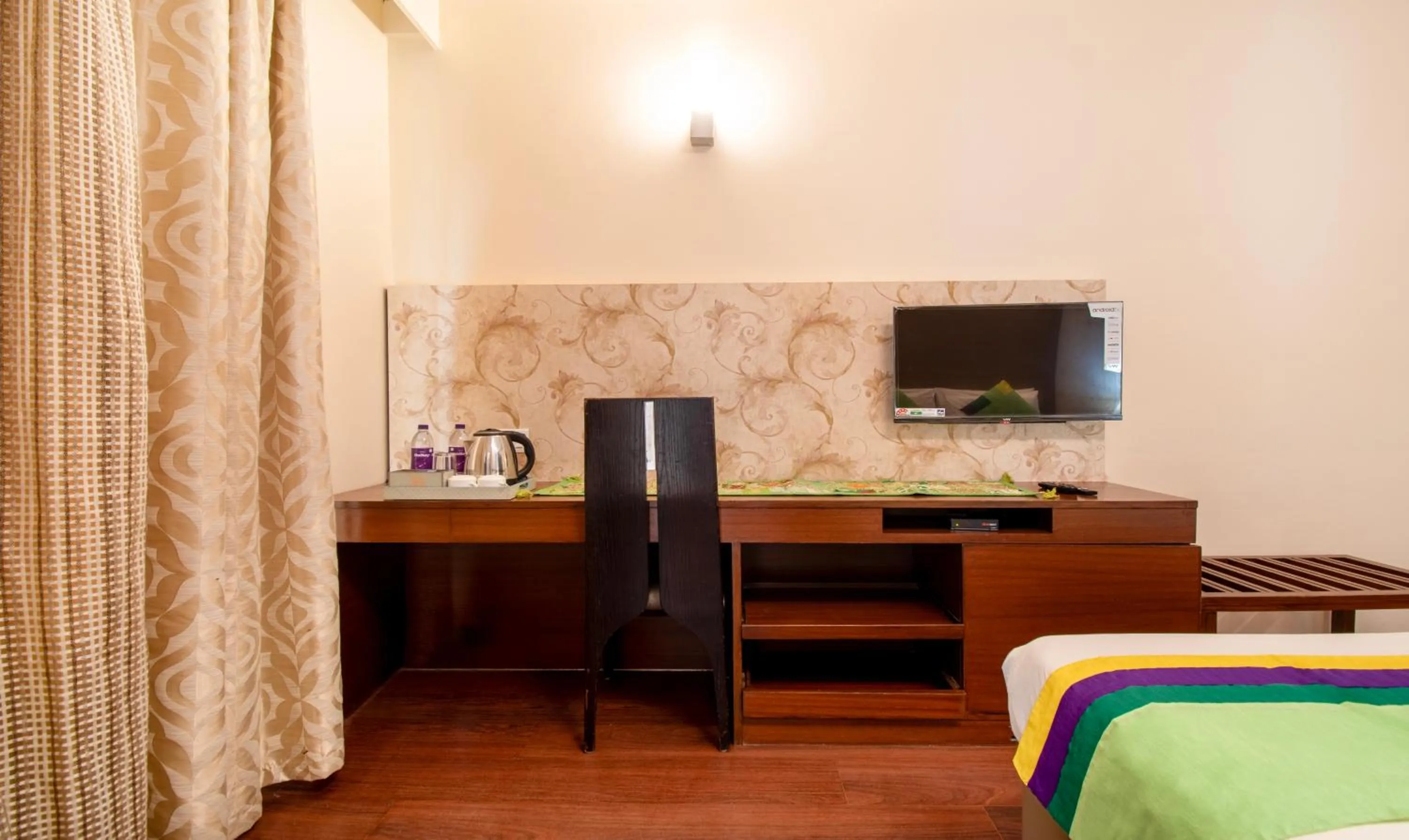 Bedroom, Bed in Treebo Cabana