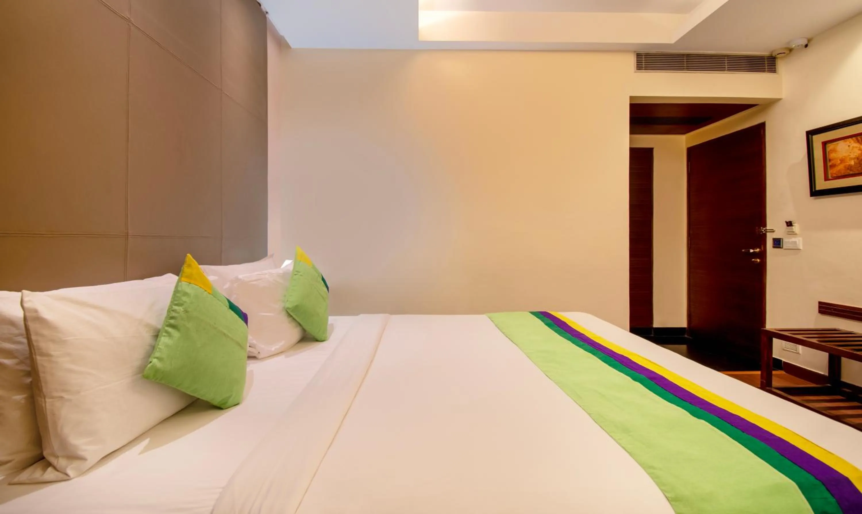 Bedroom, Bed in Treebo Cabana