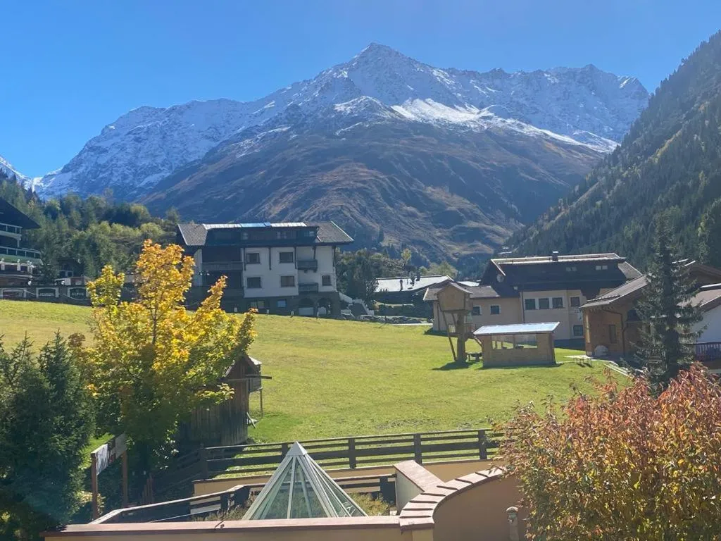 Spring in Tieflehner Hof Pitztalhaus Hotel