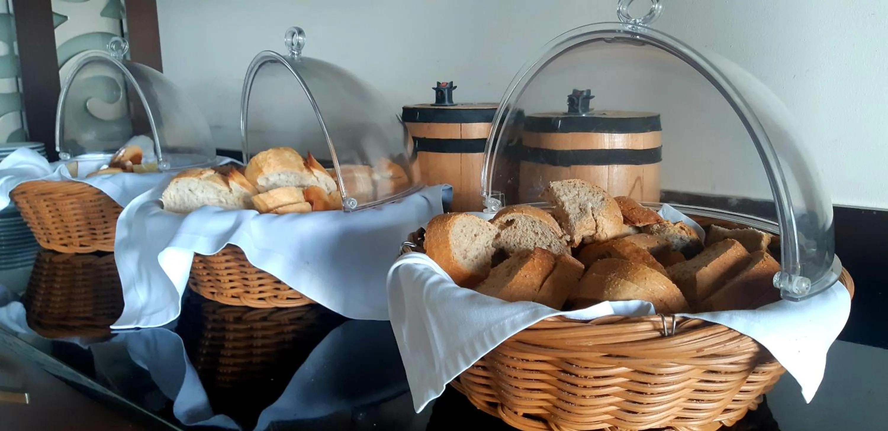 Breakfast in Hotel Monec