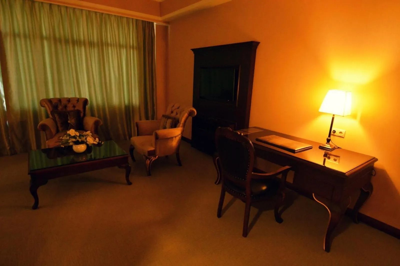 Seating area in Hotel Monec