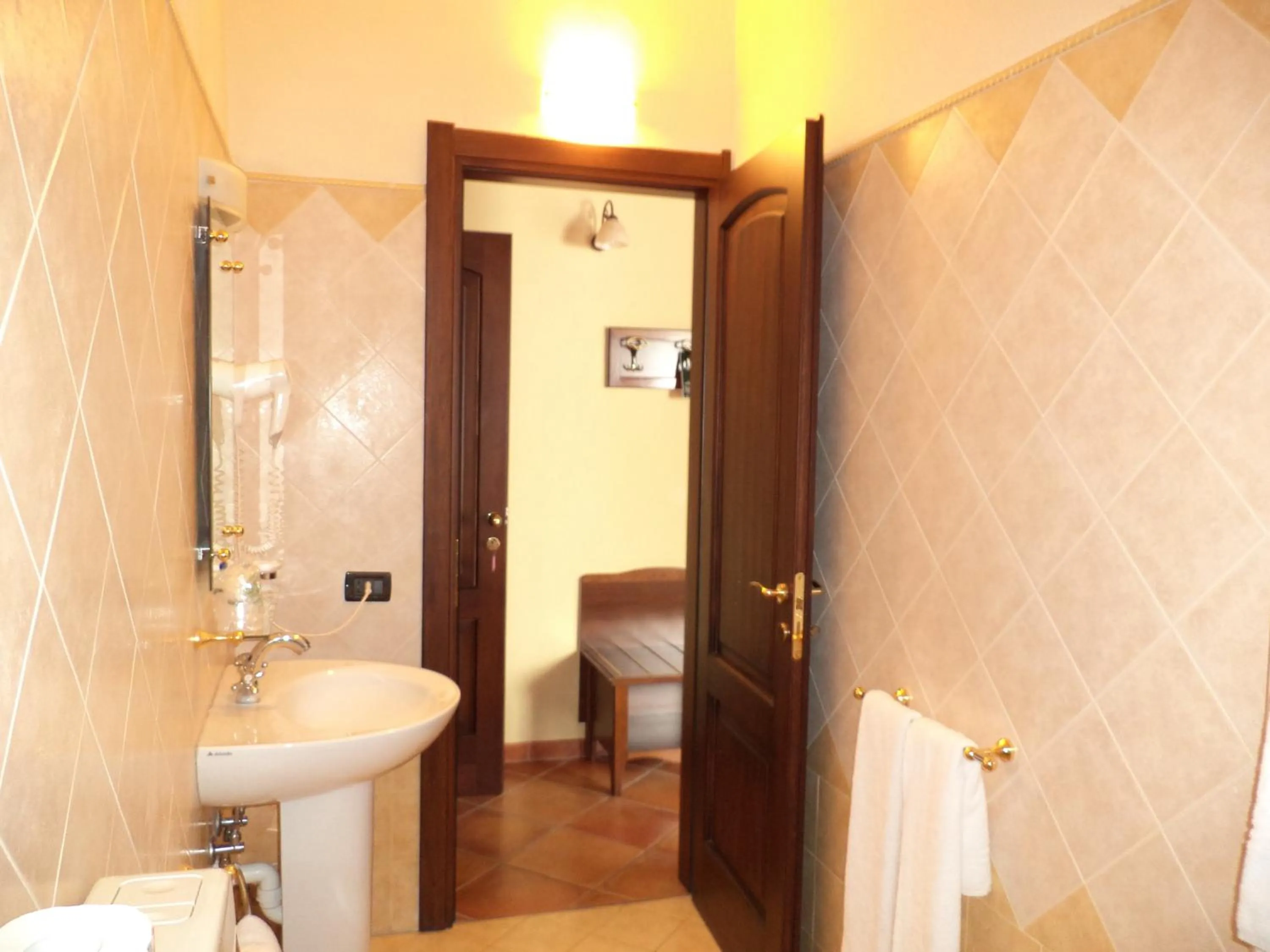 Bathroom in Hotel Cà Fiore