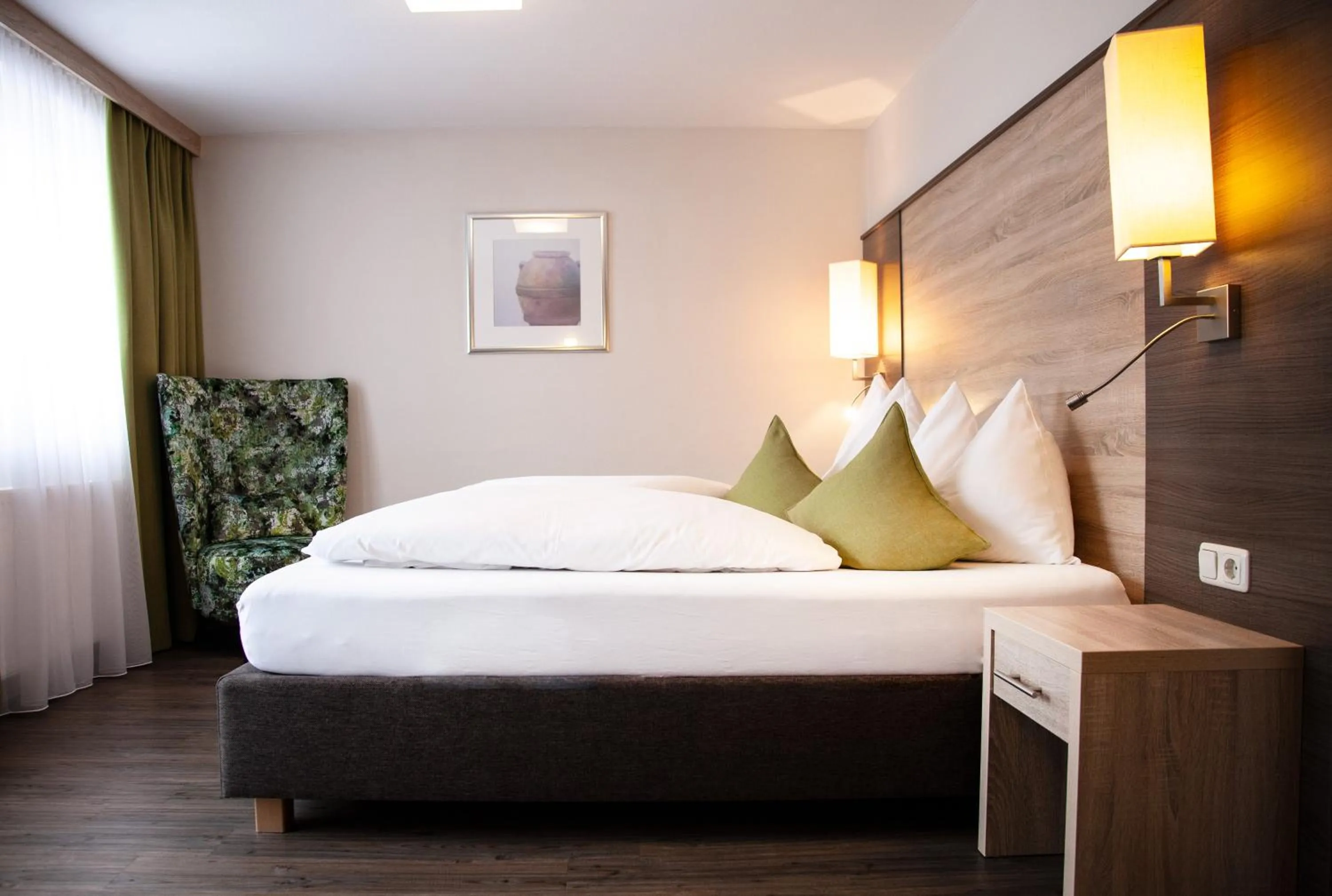 Bedroom, Bed in Hotel Sonnegg