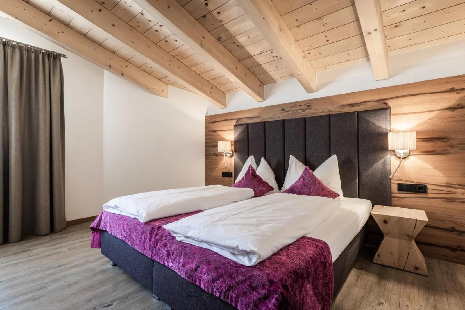 Photo of the whole room, Bed in Hotel Sonnegg