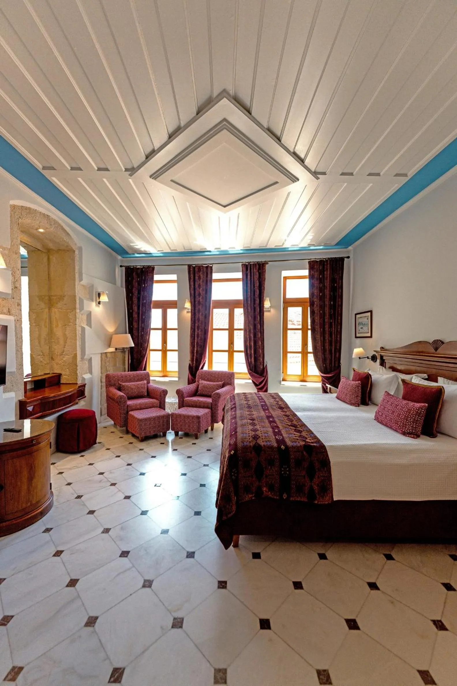 Bed in Casa Delfino Hotel & Spa