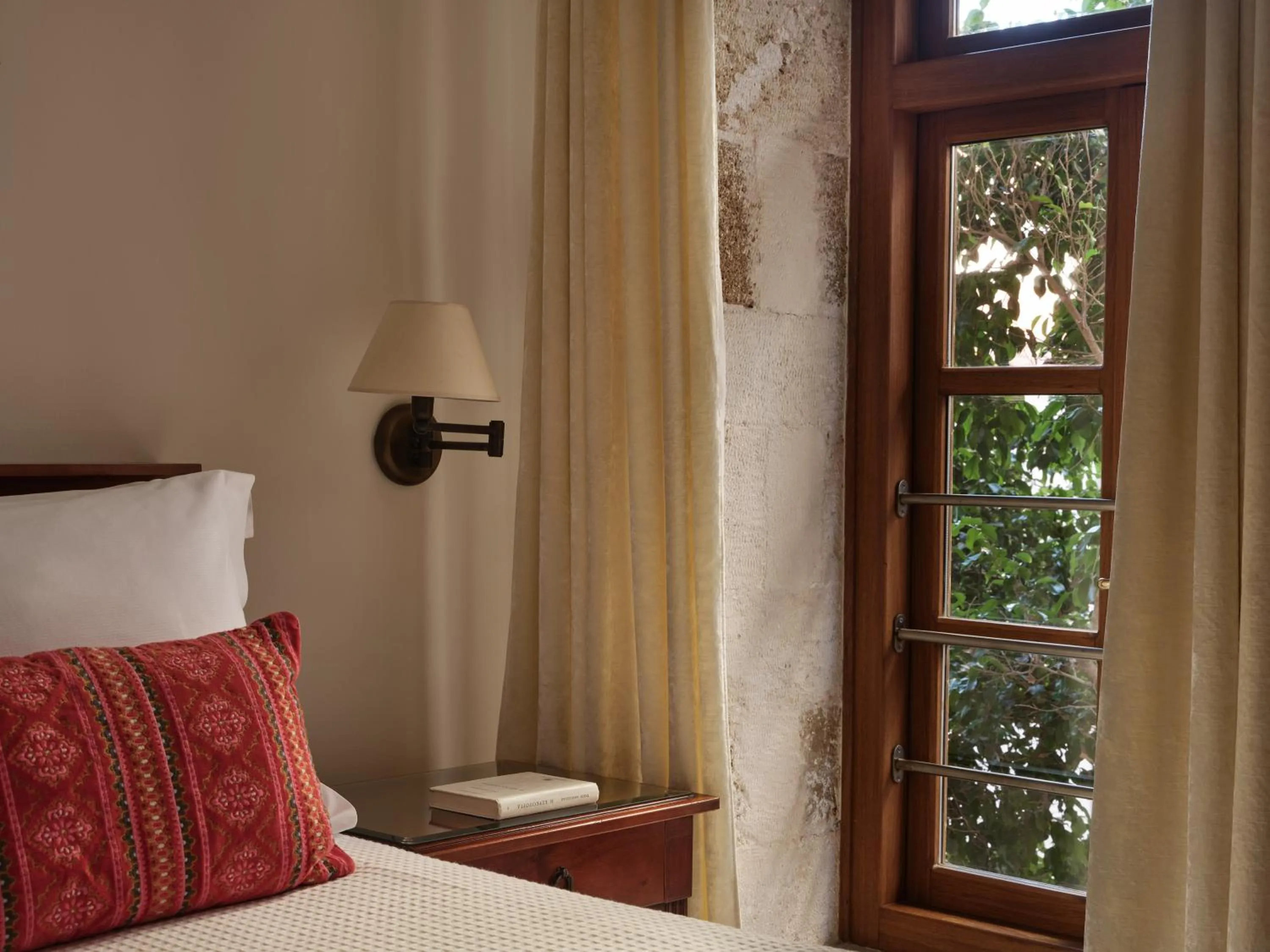 Bed in Casa Delfino Hotel & Spa