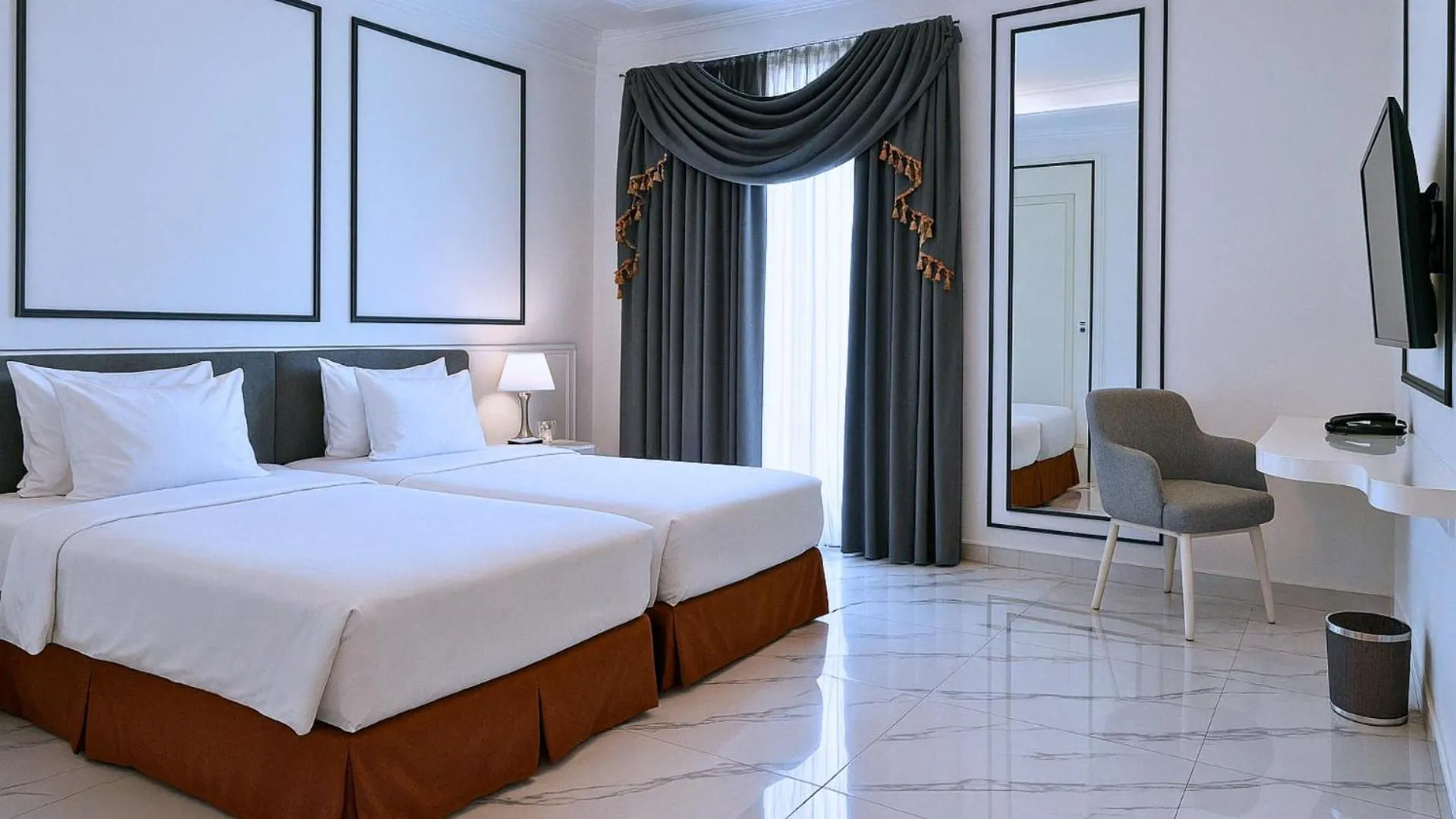 Bed in The Grantage Hotel & Sky Lounge