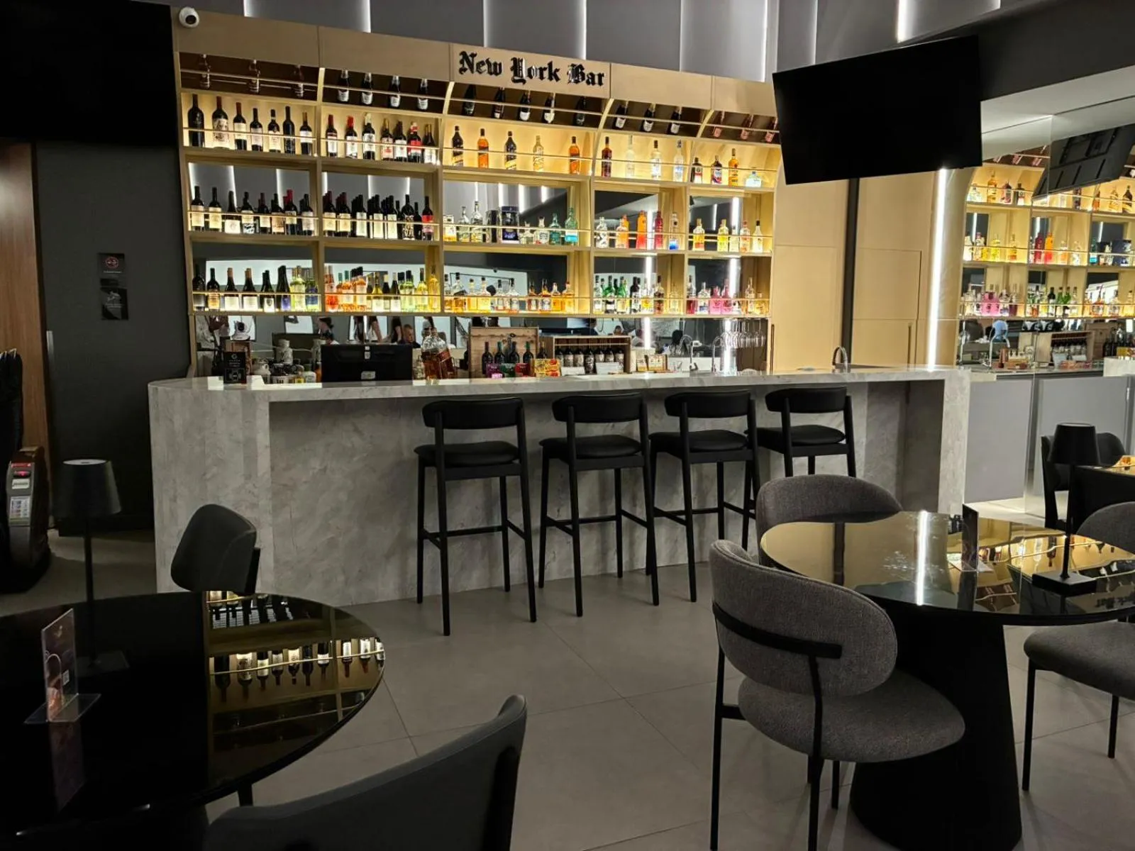 Lounge or bar in Hotel Sibara SPA & Convenções