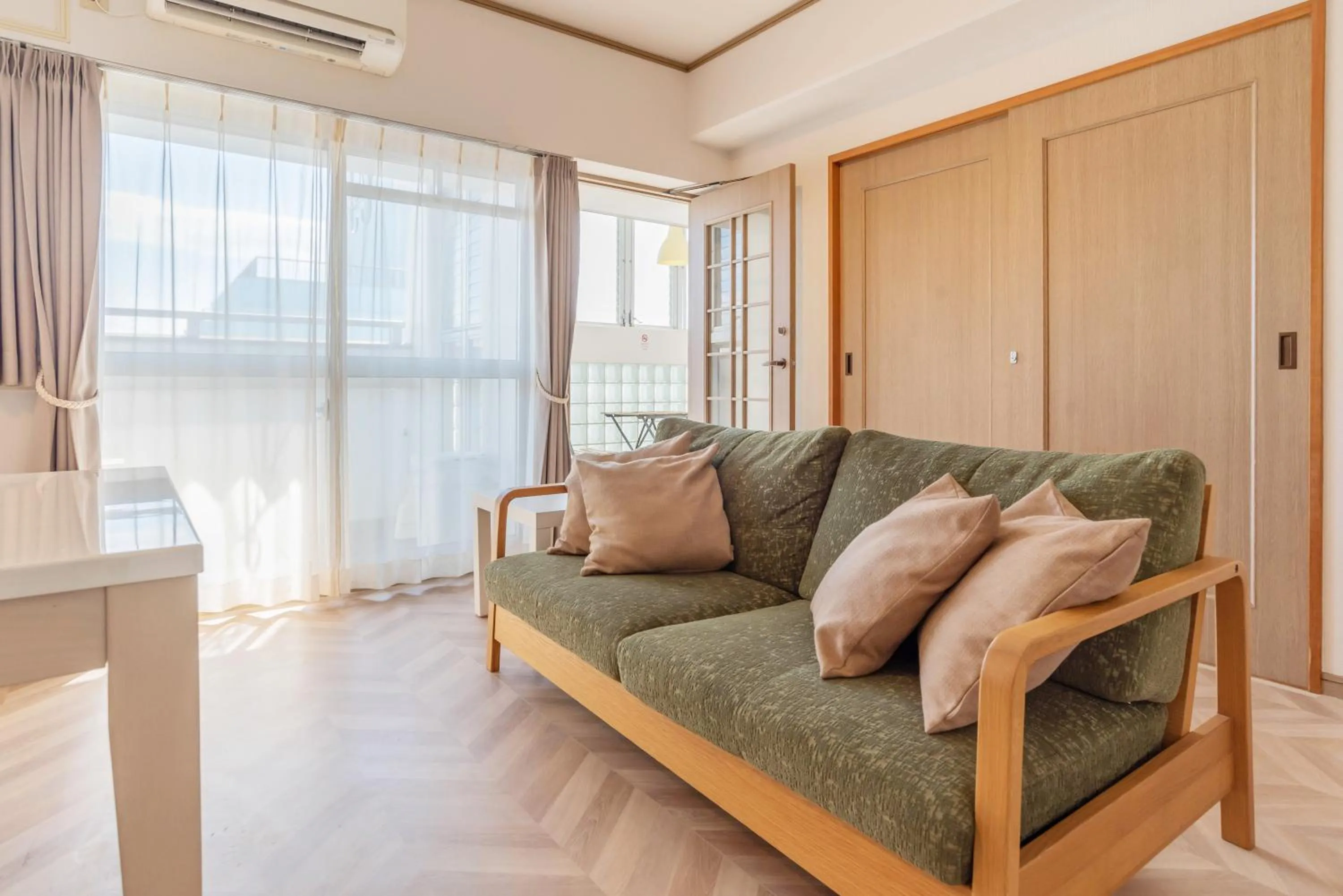 Living room in Universal Bay Condominium
