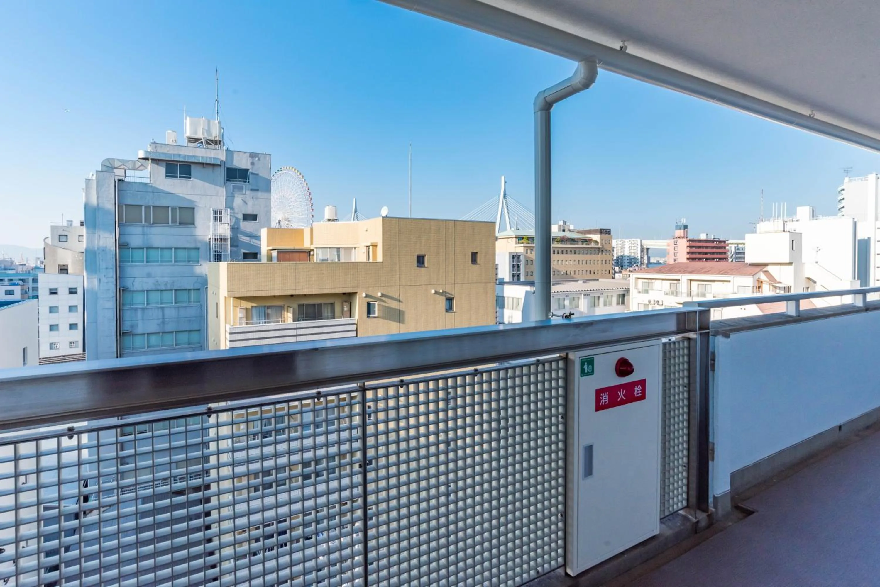 Universal Bay Condominium