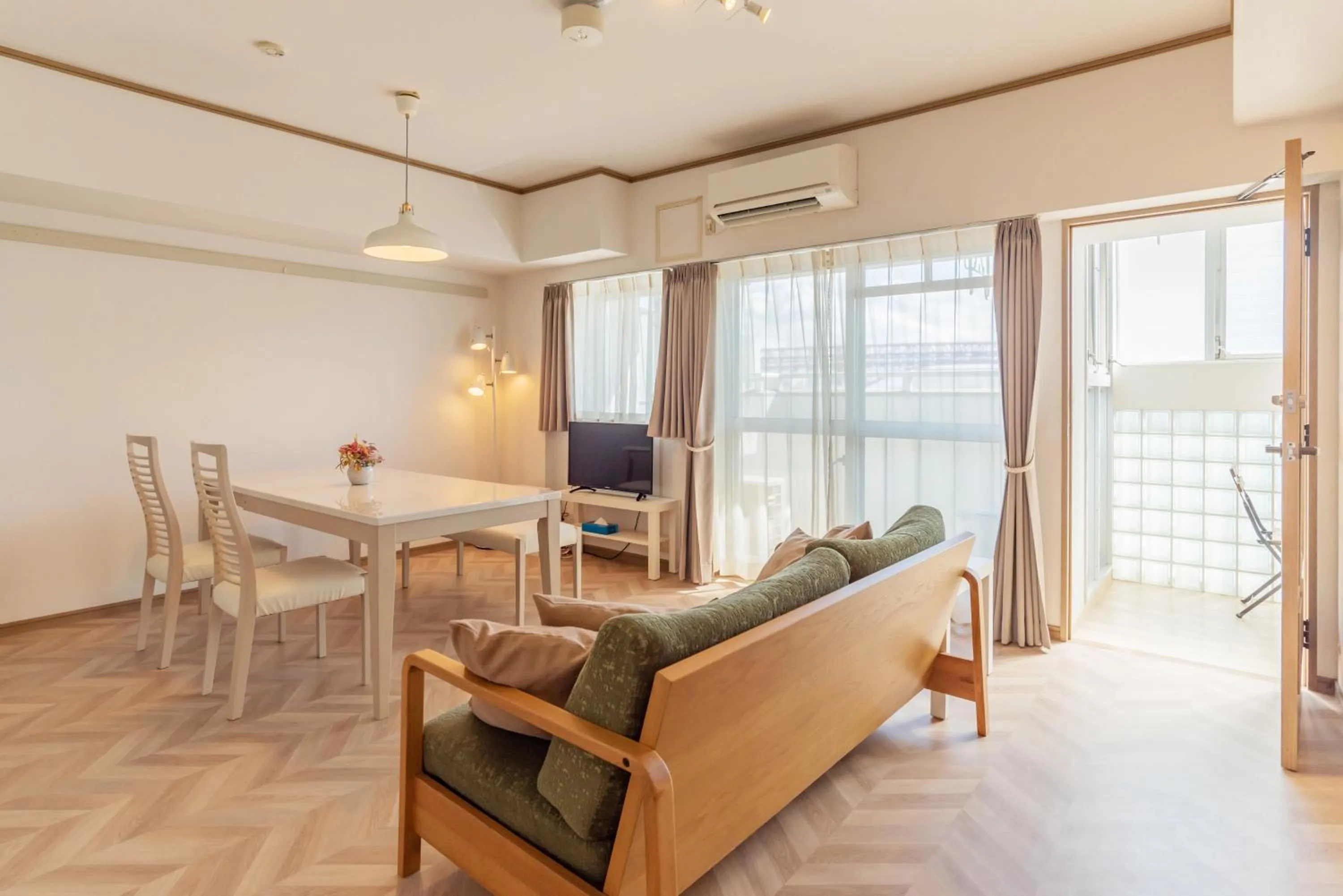 Living room in Universal Bay Condominium