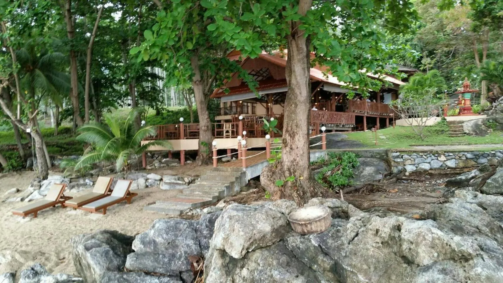 Restaurant/places to eat in Khanom Hill Resort