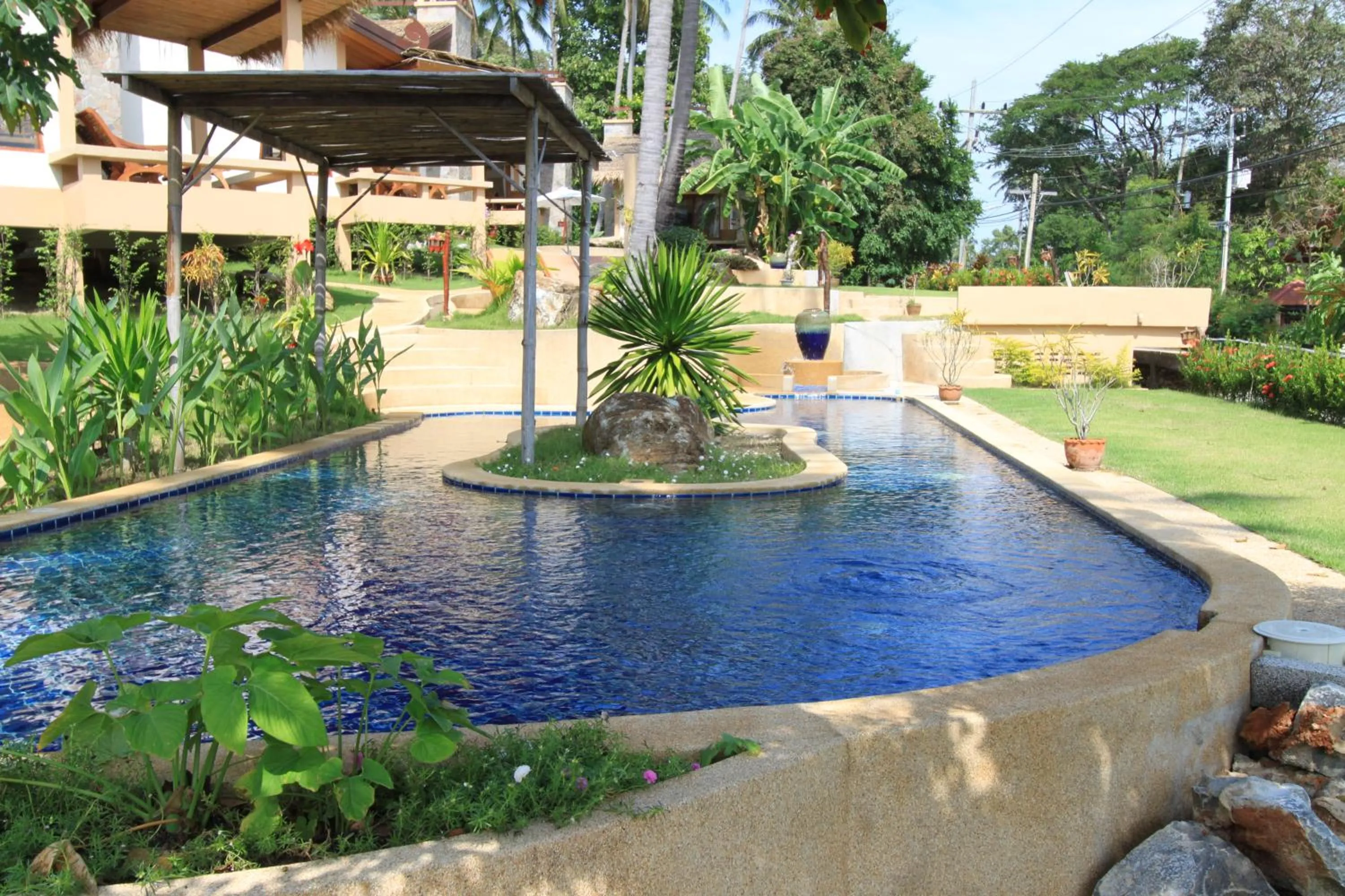 Khanom Hill Resort