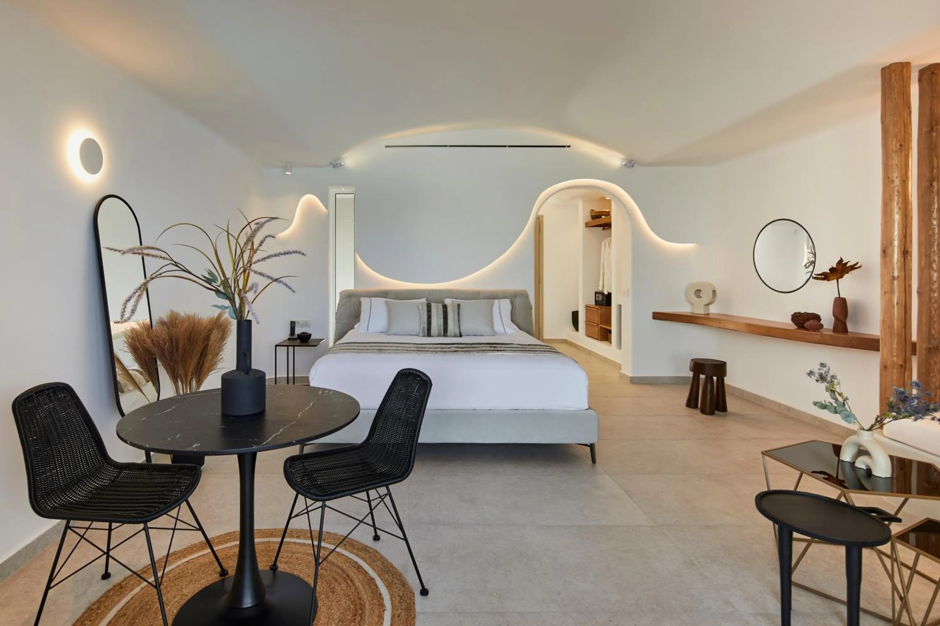 Bed in Phos The Boutique