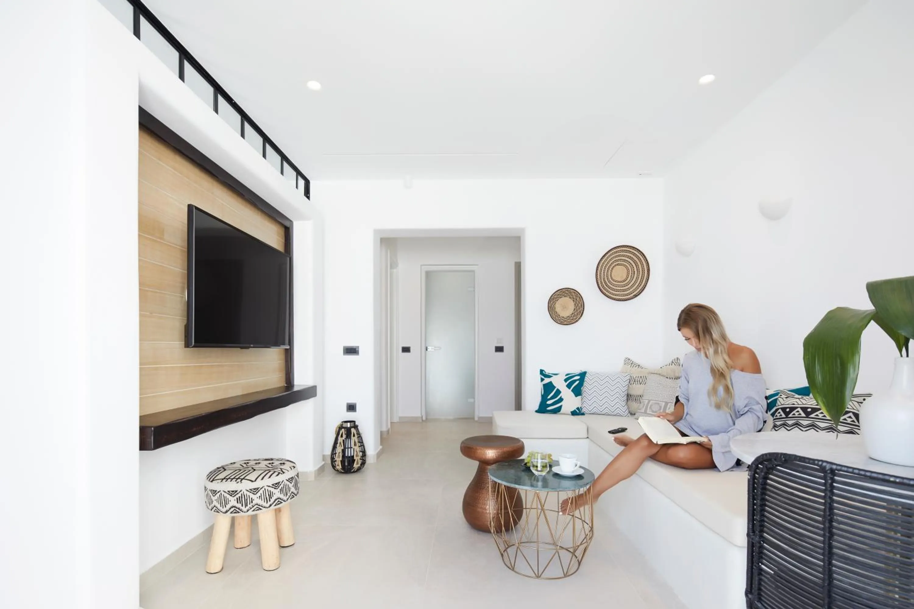 People in Phos The Boutique