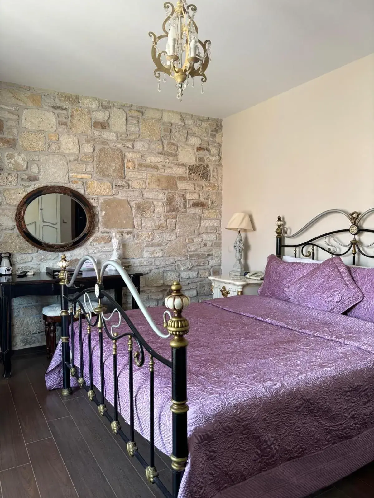 Standard Double or Twin Room - single occupancy in Griffon Hotel Standard Double or Twin Room - single occupancy in Griffon Hotel