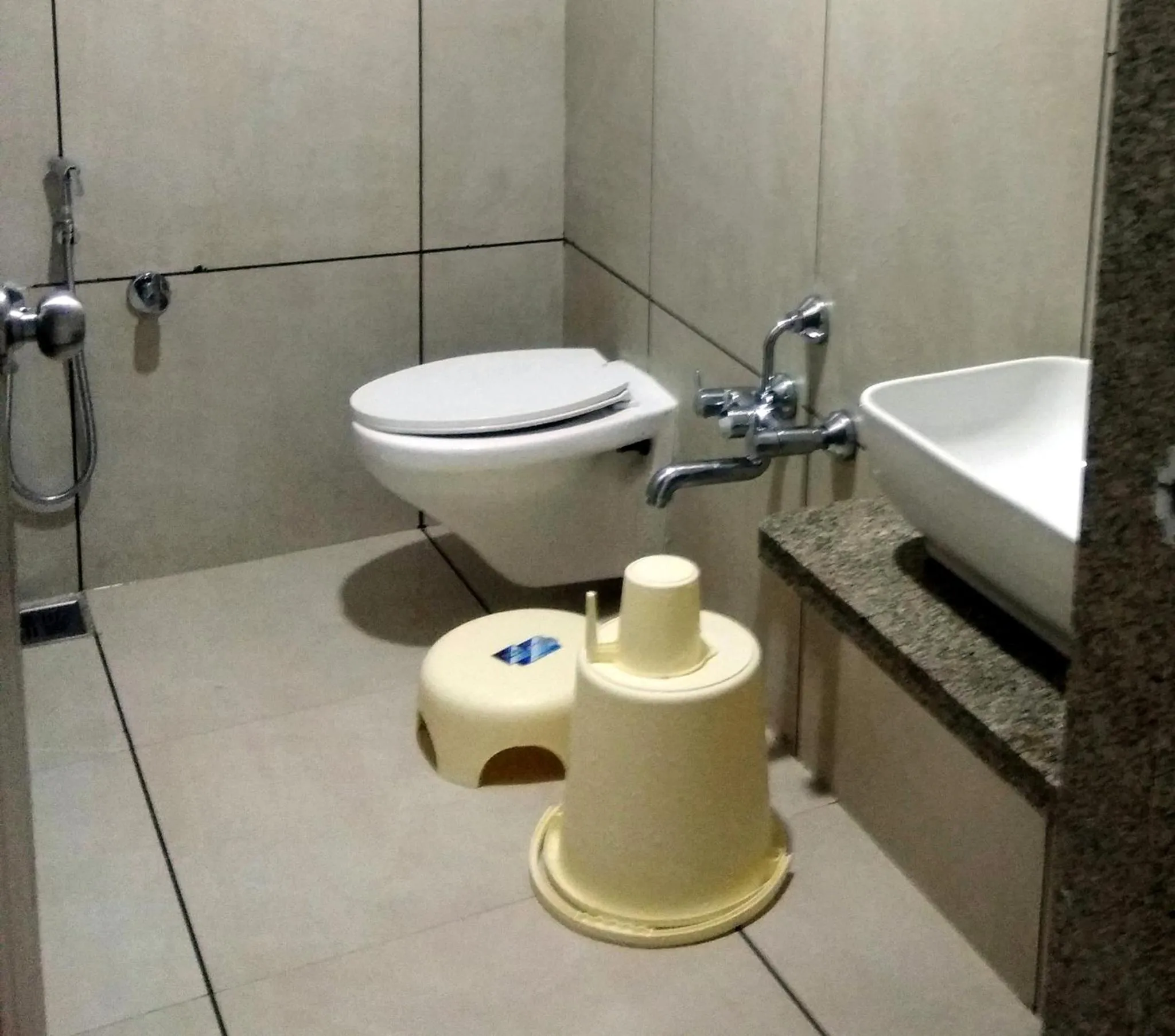 Bathroom in Hotel Milan