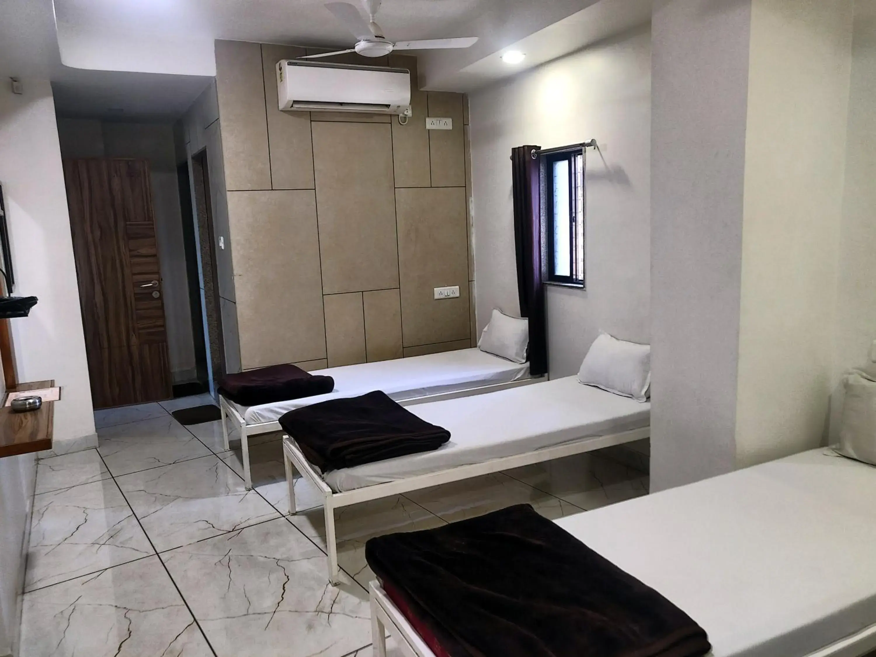 Standard Family Room - single occupancy in Hotel Milan Standard Family Room - single occupancy in Hotel Milan