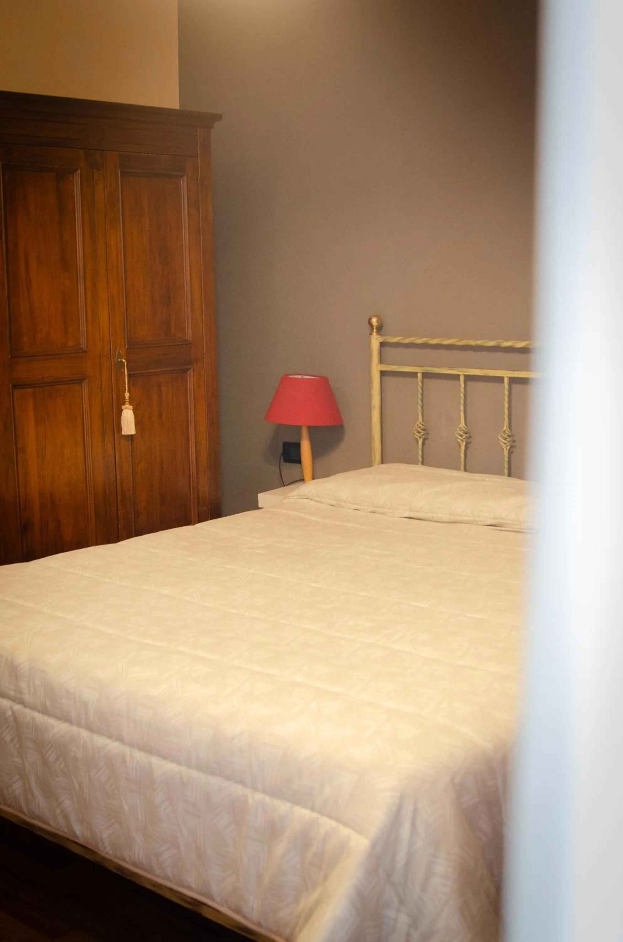 Decorative detail, Bed in Soggiorno Michelangelo