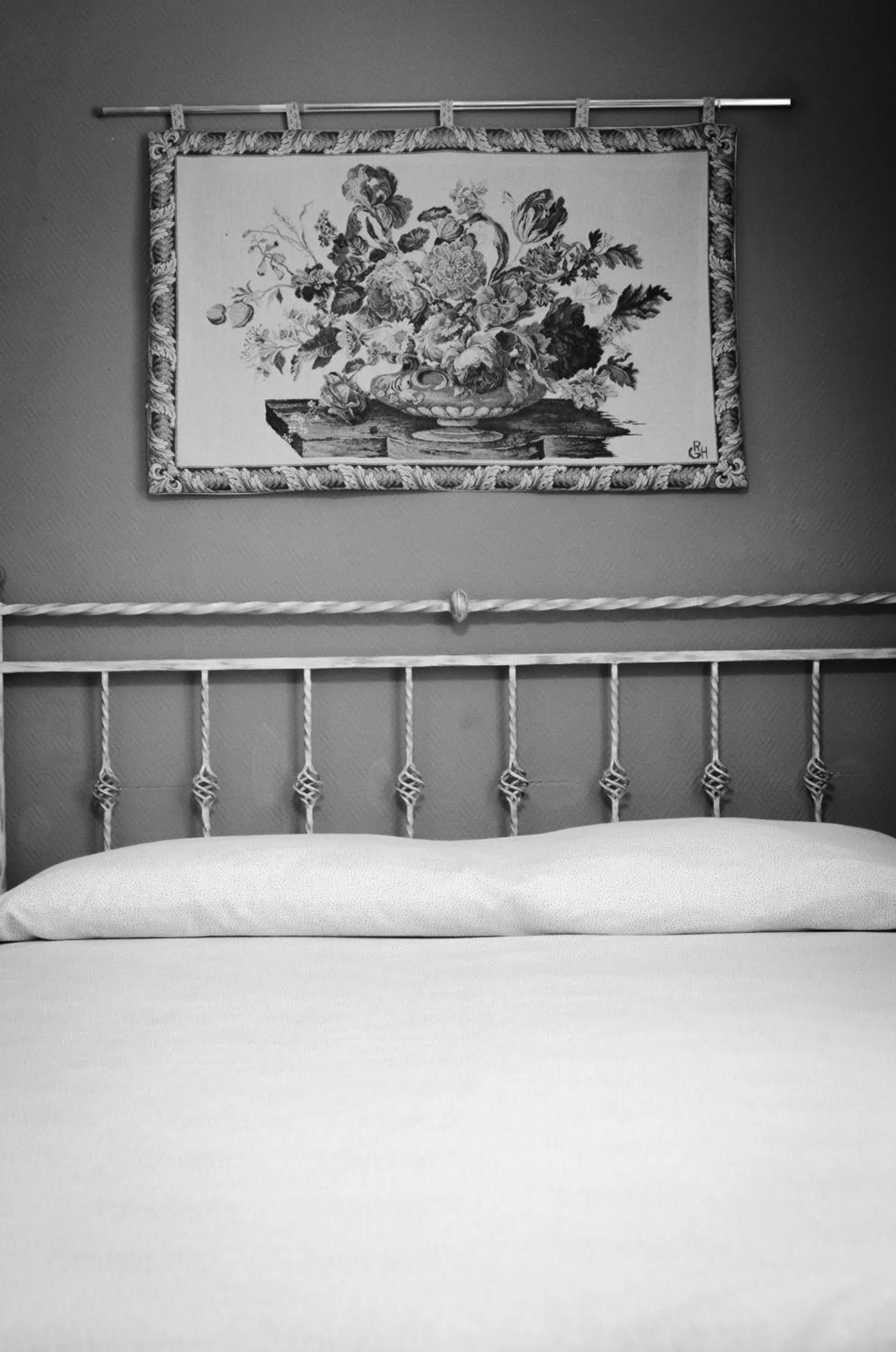 Decorative detail, Bed in Soggiorno Michelangelo