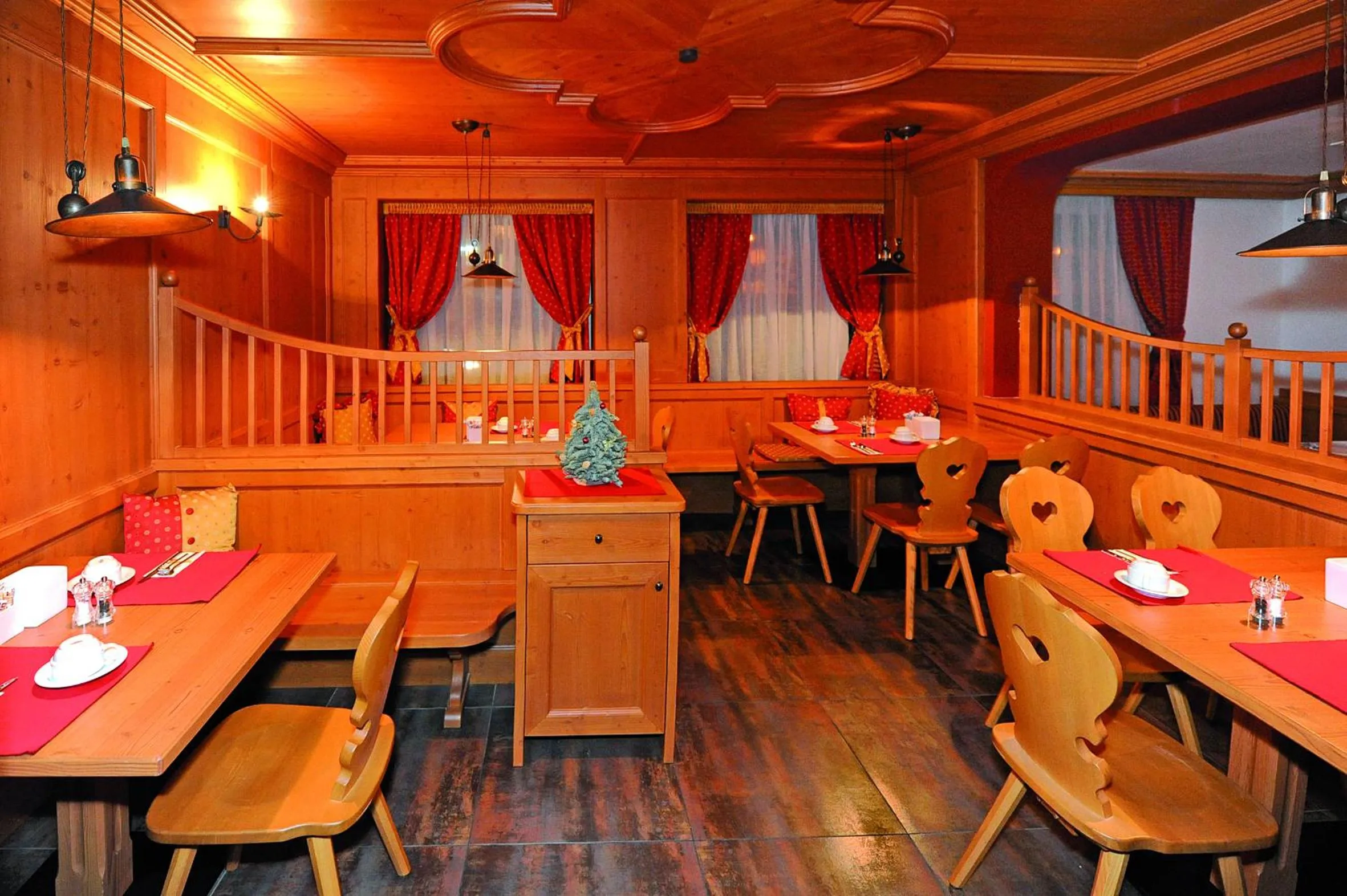 Restaurant/places to eat in König - Joker Card included in Summer