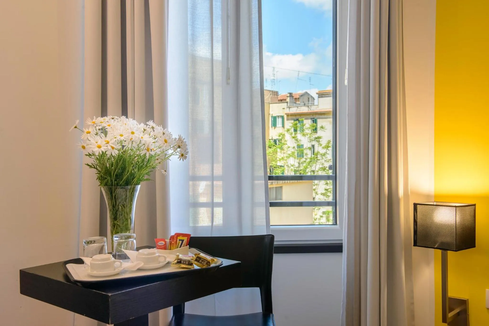 Bedroom in At Home Townhouse - Filiberto