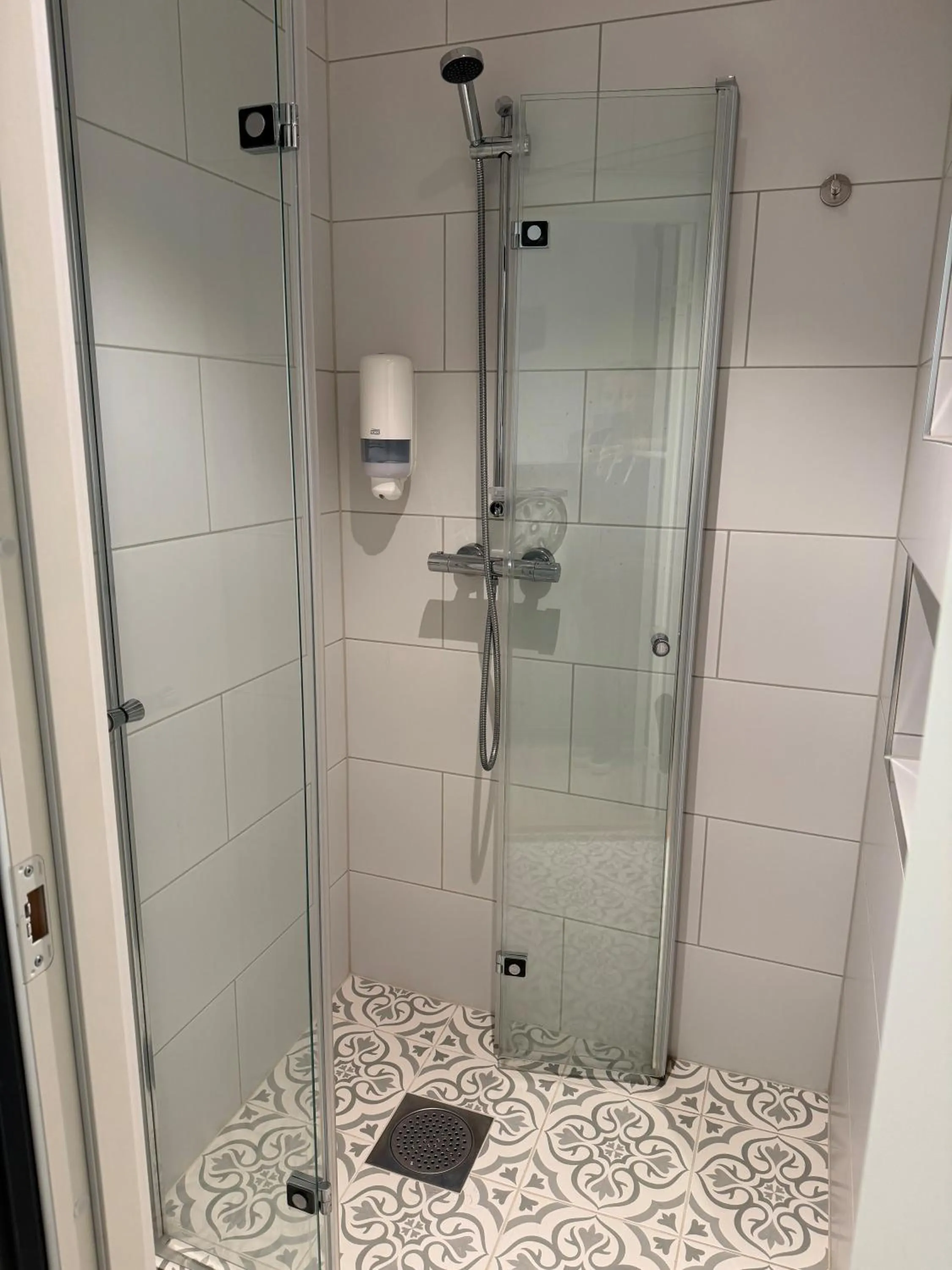 Shower in Cochs Pensjonat