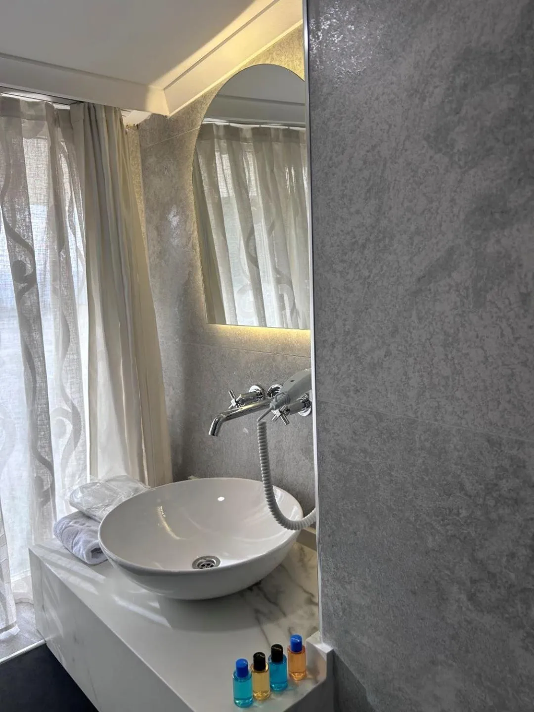 Bathroom in Pendik Marine Hotel