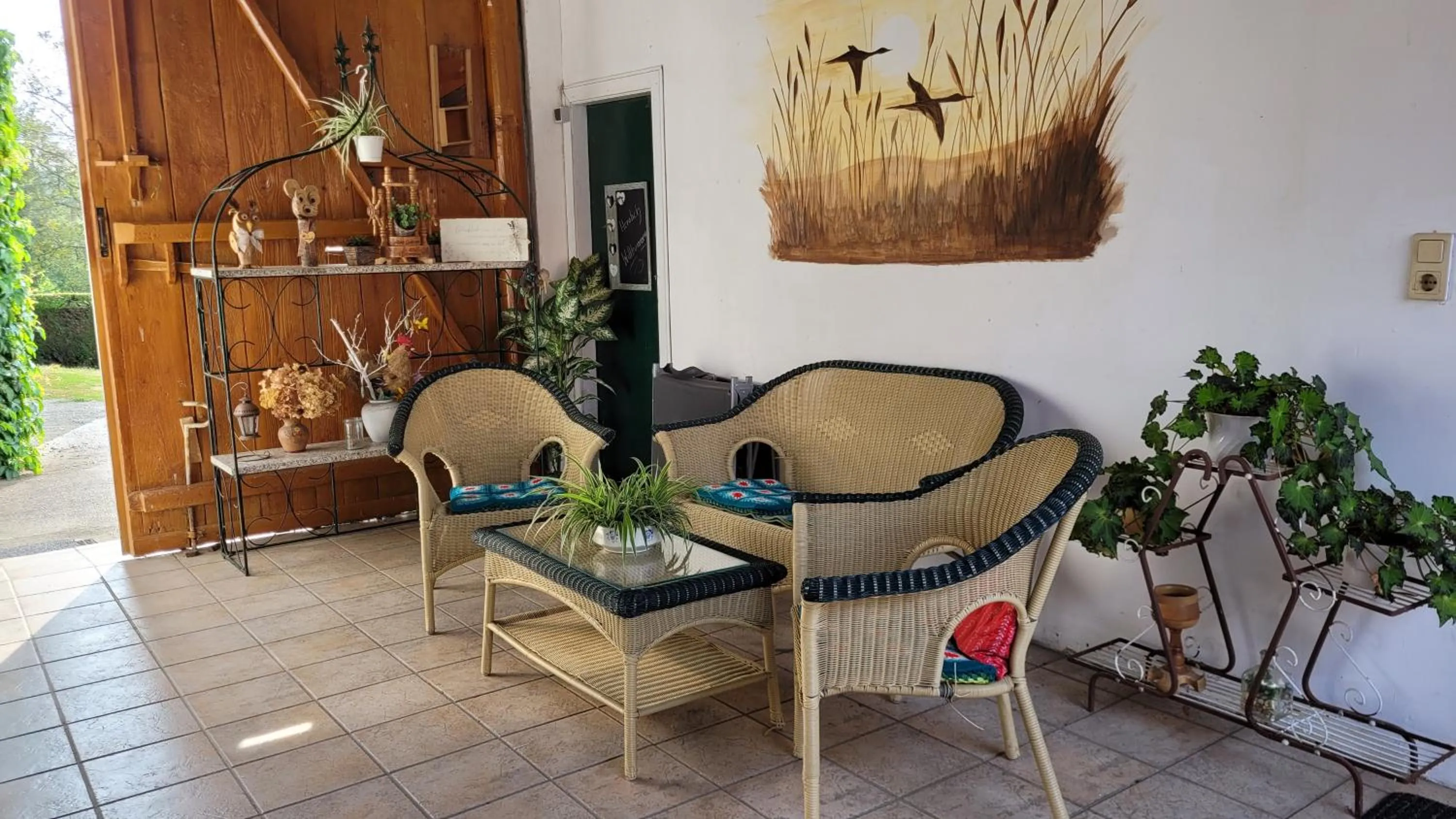 Seating area in Arkadenhof Kurtz