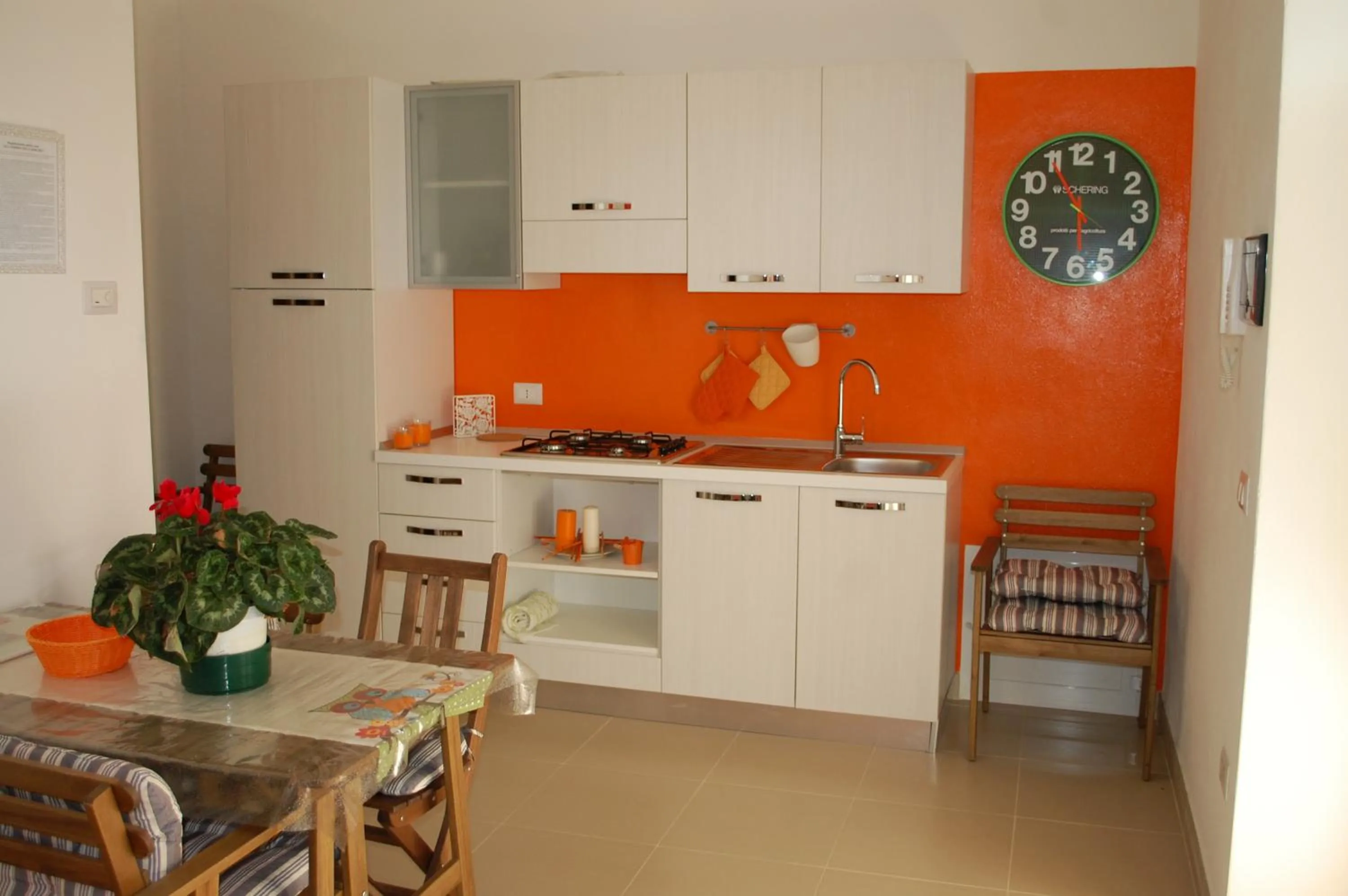 Kitchen or kitchenette in All'ombra del Carrubo - Metaponto