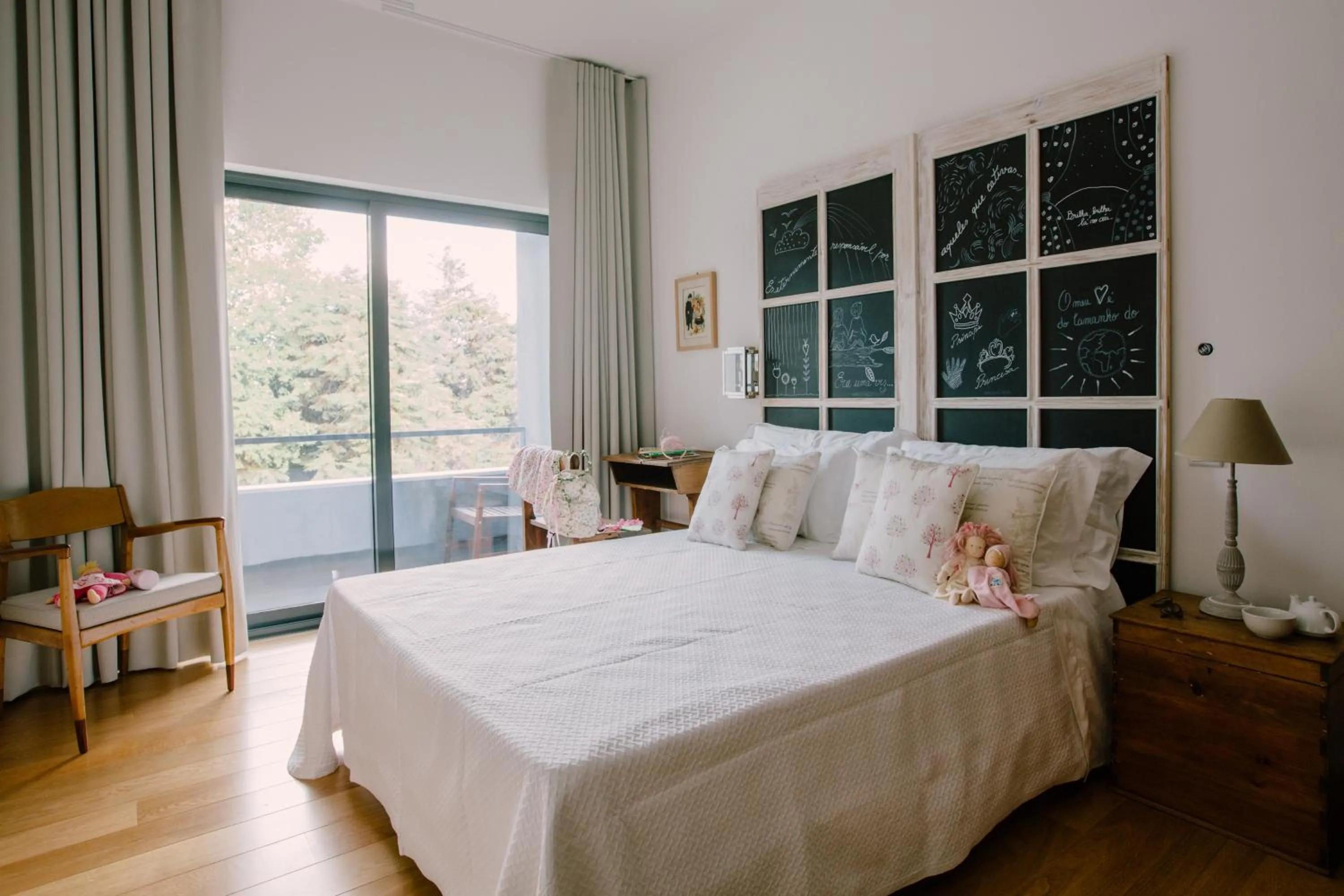 Balcony/Terrace, Bed in Quinta dos Machados Countryside Hotel & Spa