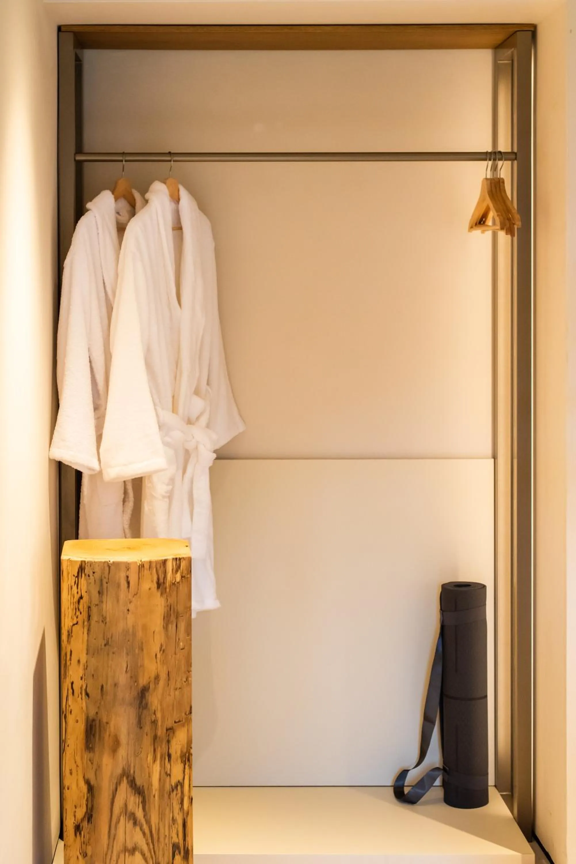 wardrobe in DOMA Portugal