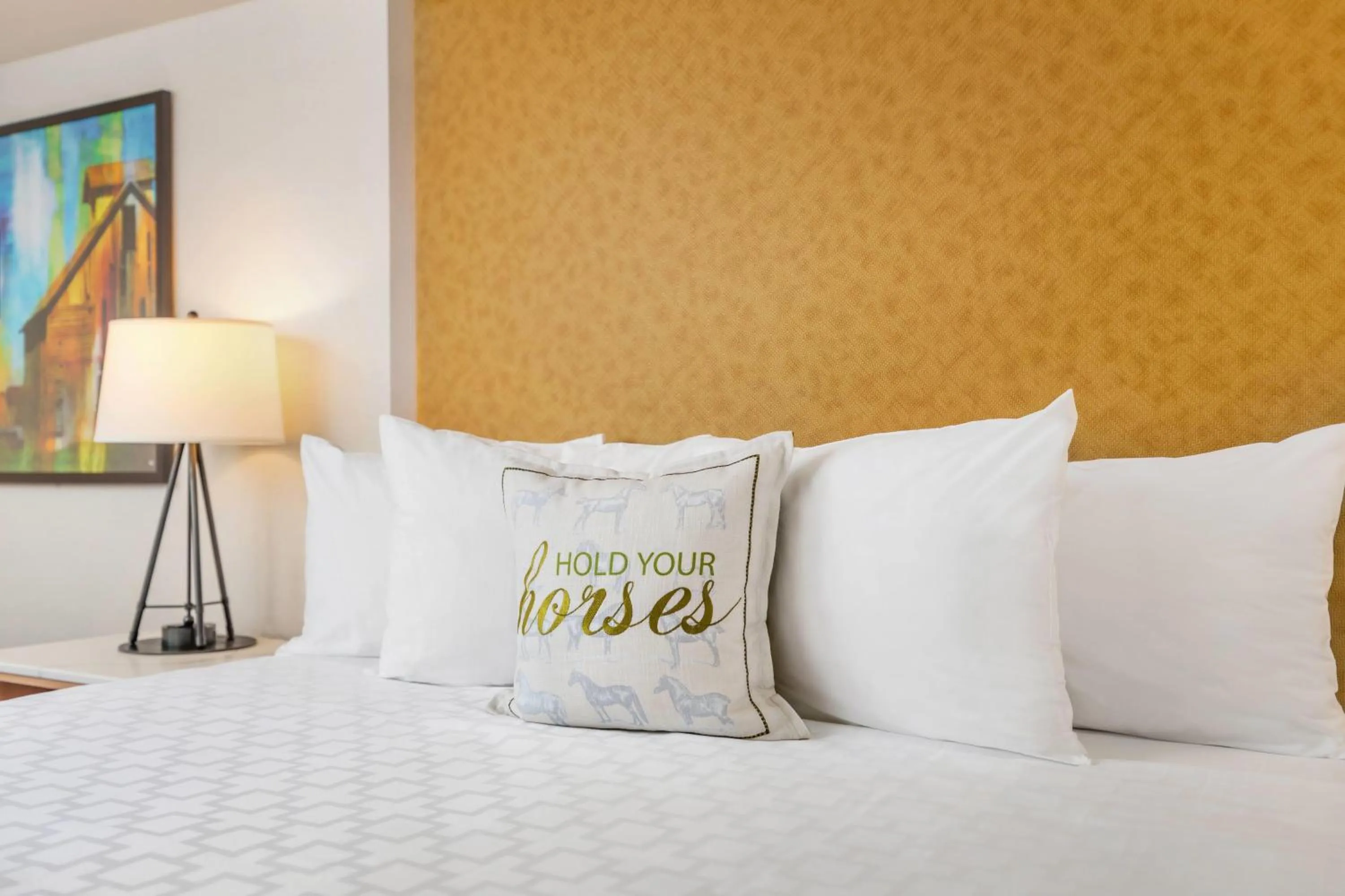 Photo of the whole room, Bed in Galt House Hotel, A Trademark Collection Hotel