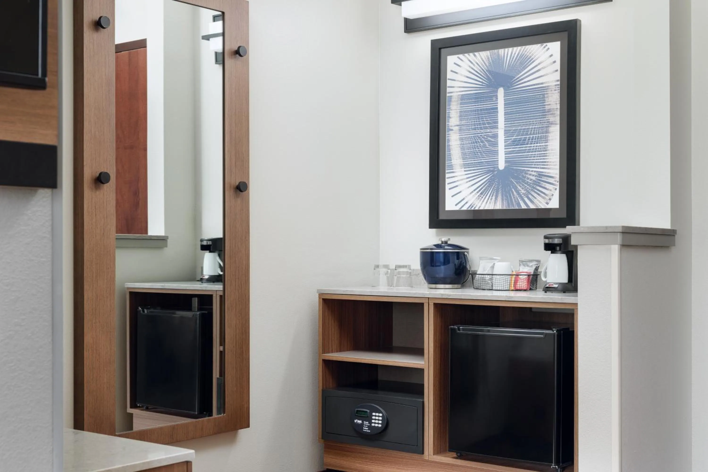 Bedroom in Hyatt Place Grand Rapids South