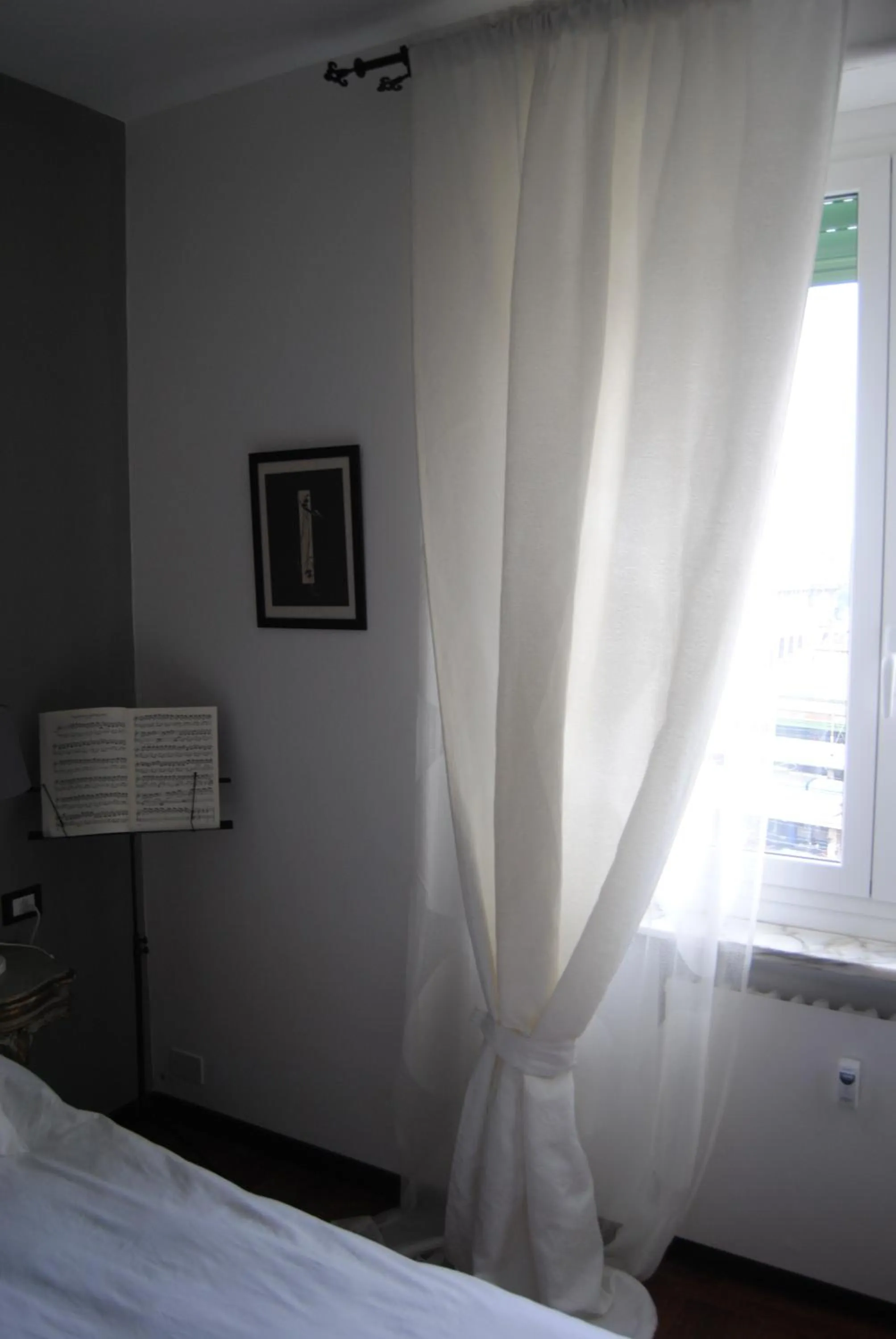 Bedroom, Bed in Bb Tube