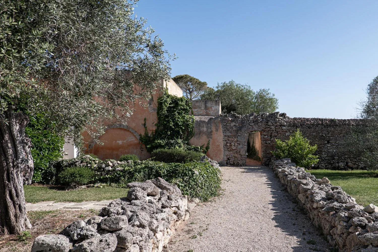 Garden in Masseria Li Foggi