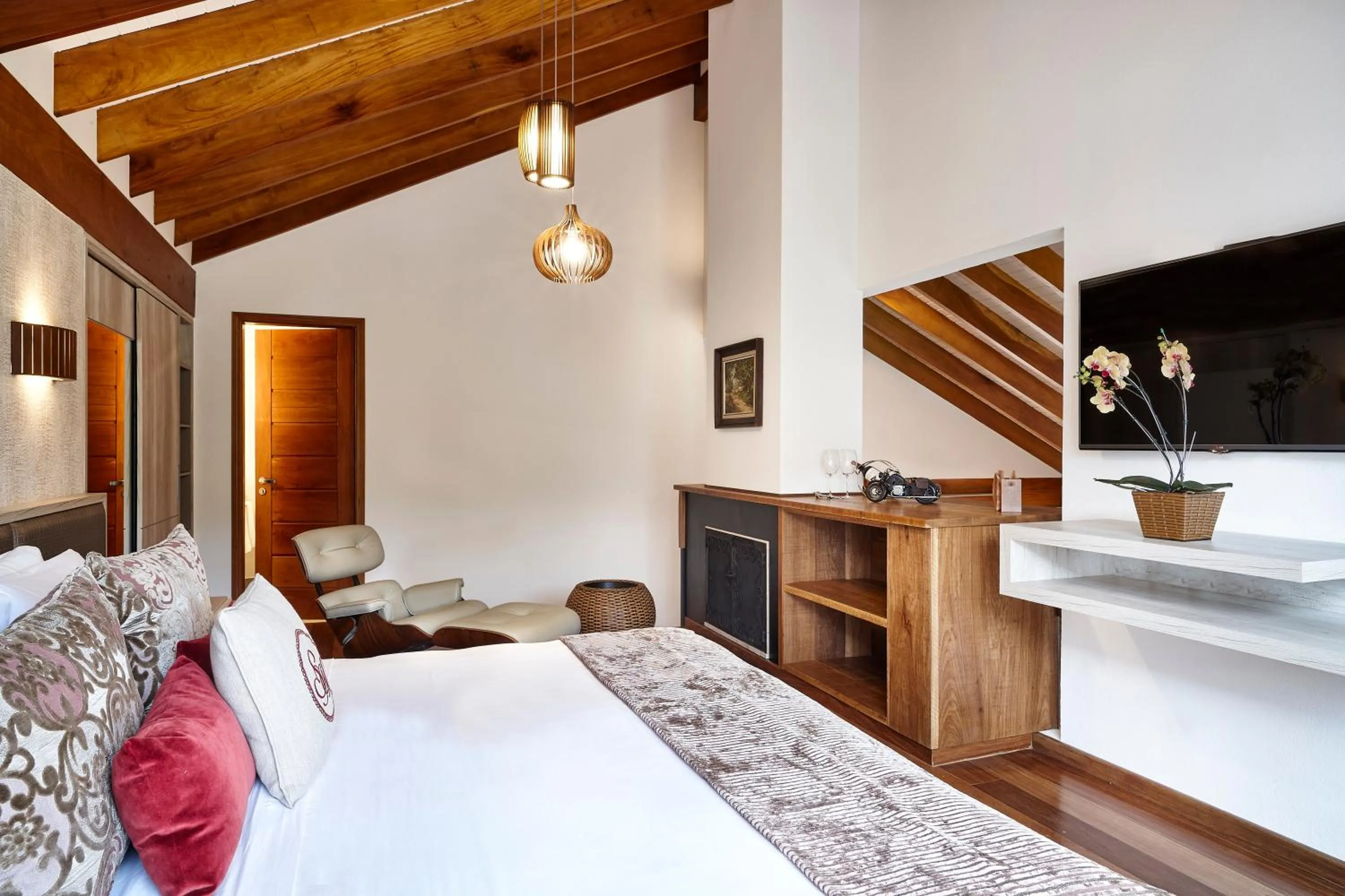 Decorative detail, Bed in Hotel & Spa Saint Michel