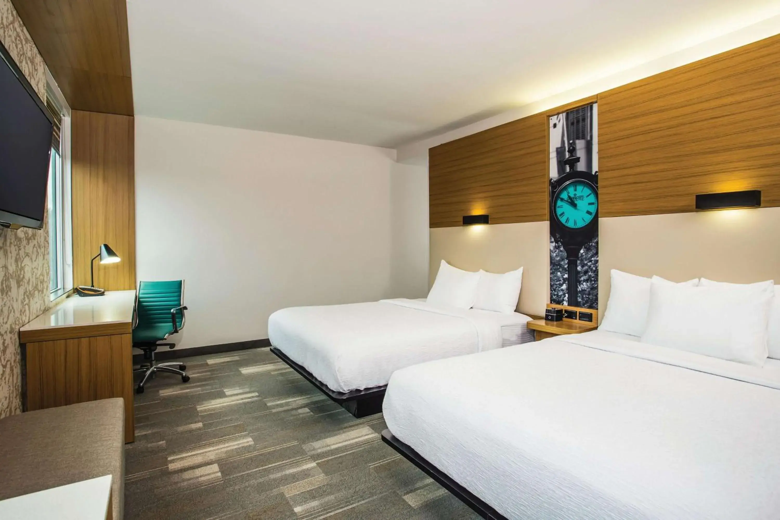 Queen Room with Two Queen Beds in La Quinta by Wyndham Winchester Queen Room with Two Queen Beds in La Quinta by Wyndham Winchester