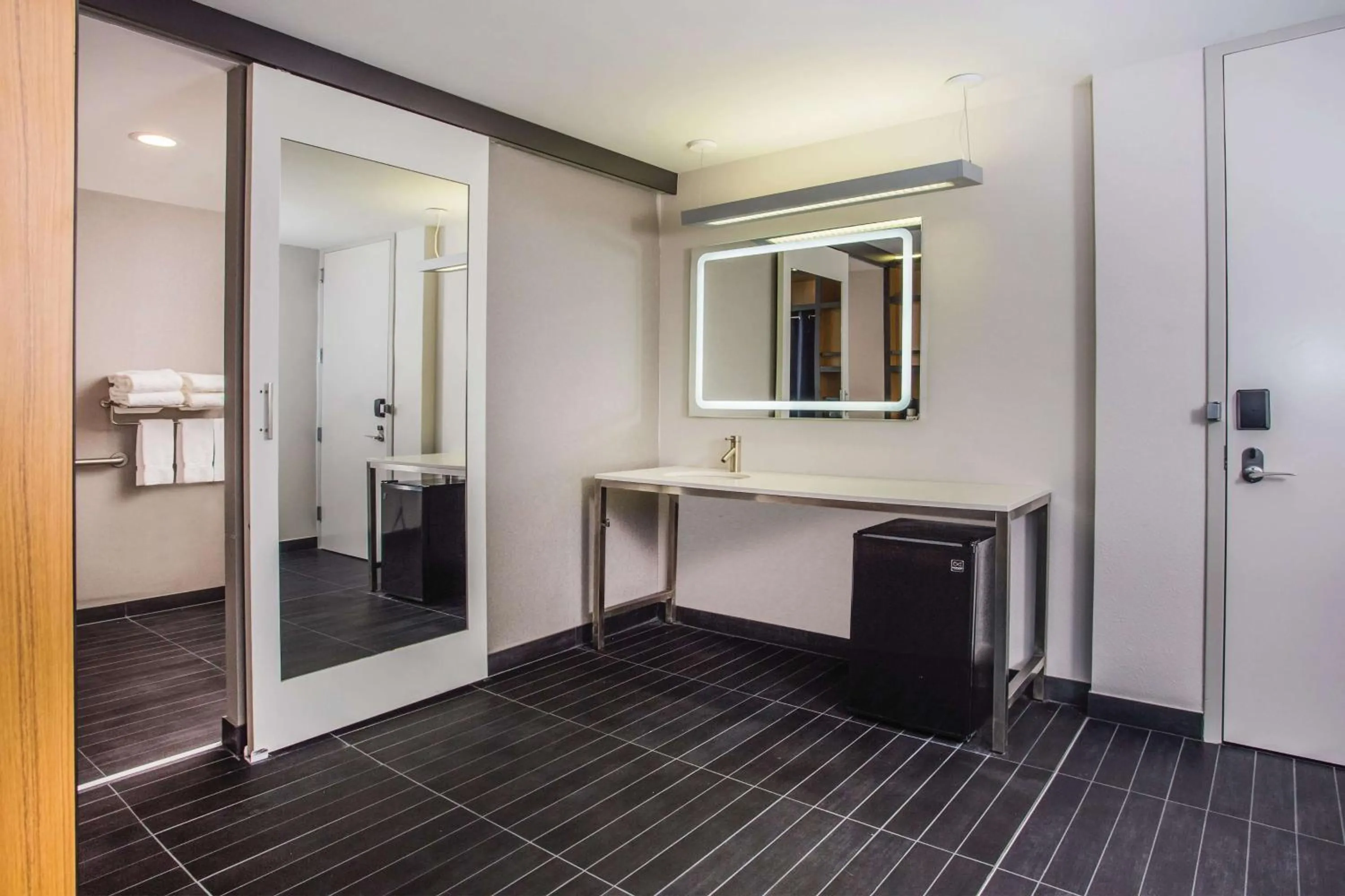 Bathroom in La Quinta by Wyndham Winchester